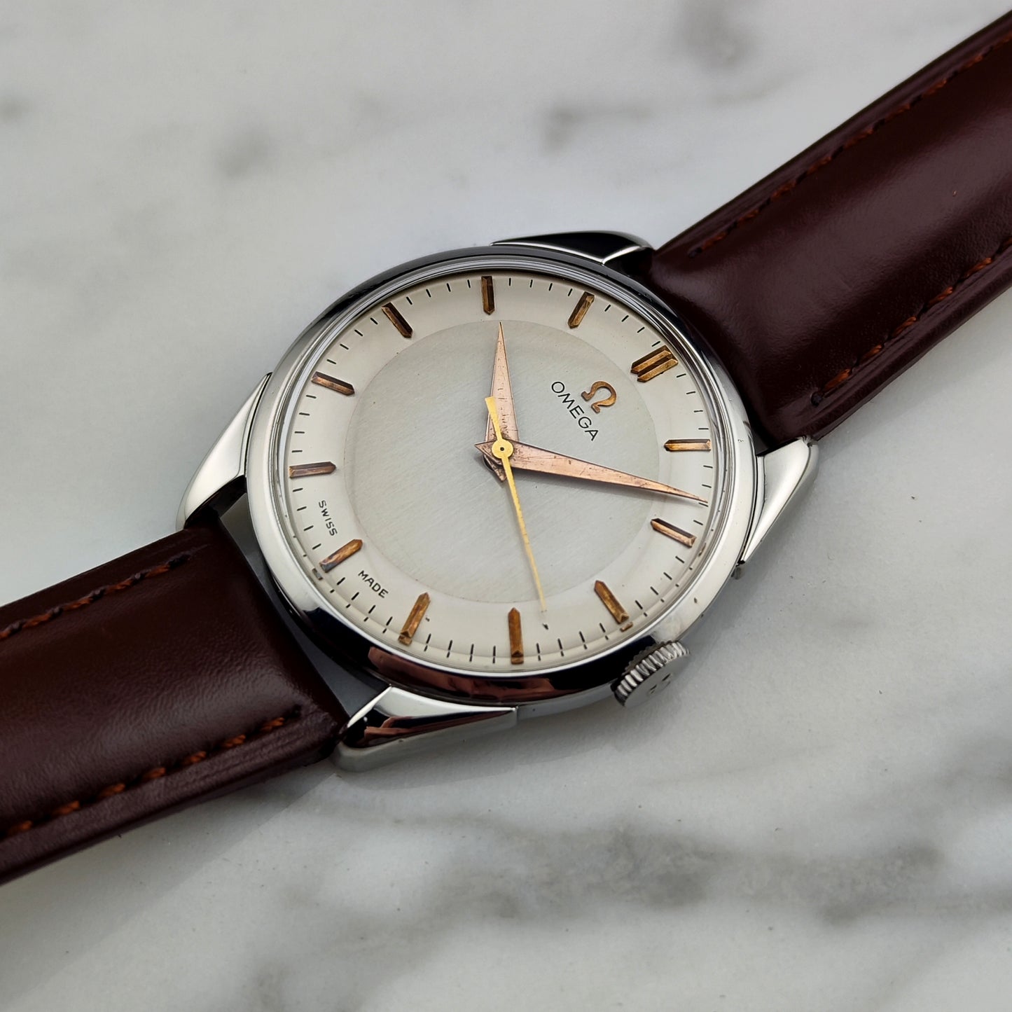 OMEGA Genéve White Dial 1956 [REF. 2910]