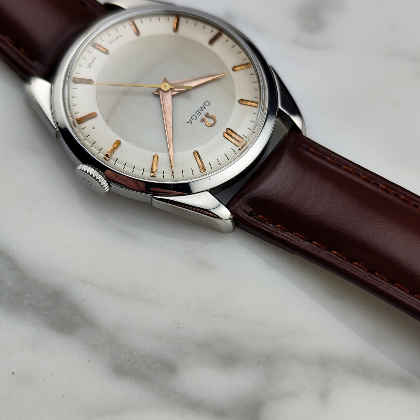 OMEGA Genéve White Dial 1956 [REF. 2910]