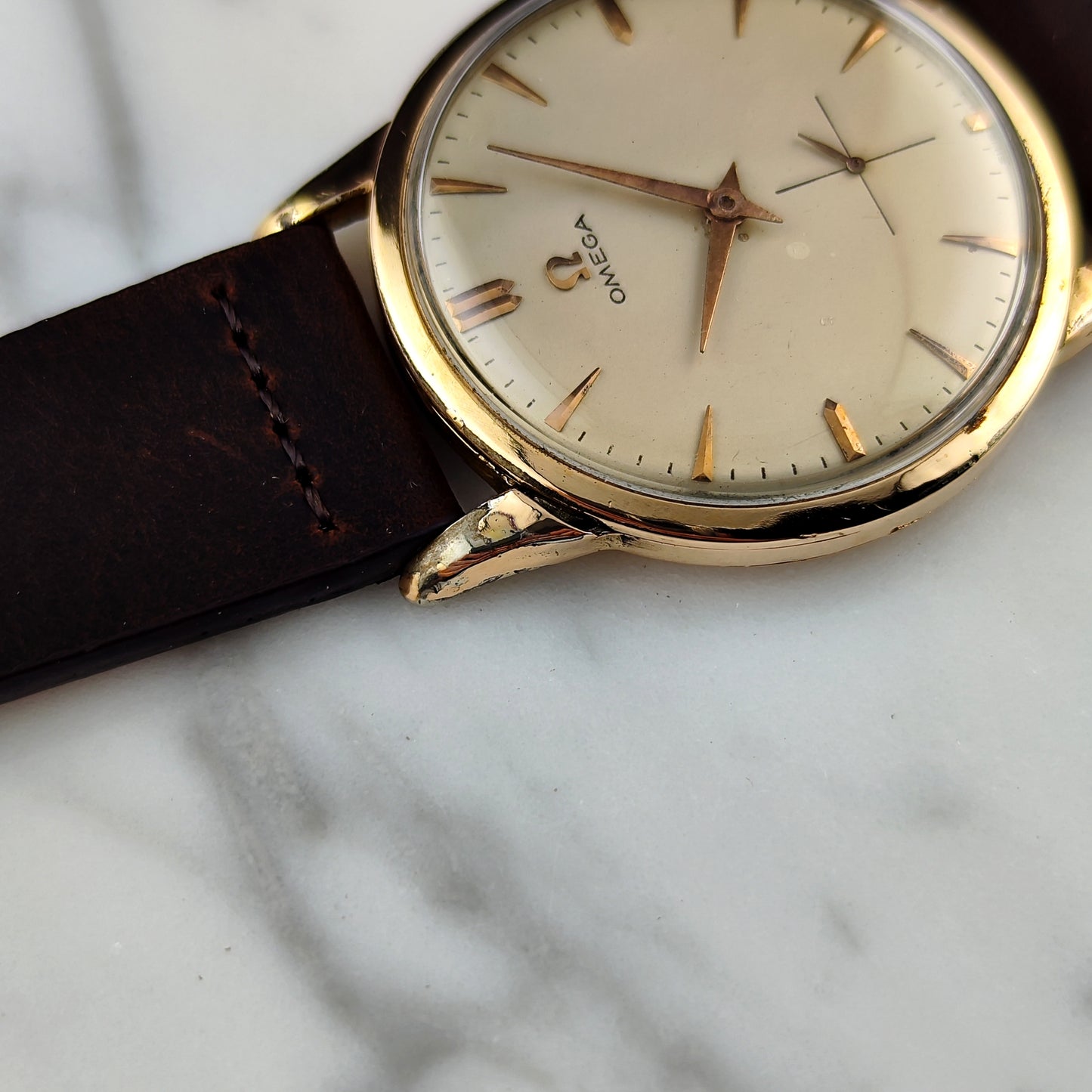 OMEGA Jumbo Gold/Rose White Dial 50s 1954 [REF. 2501]