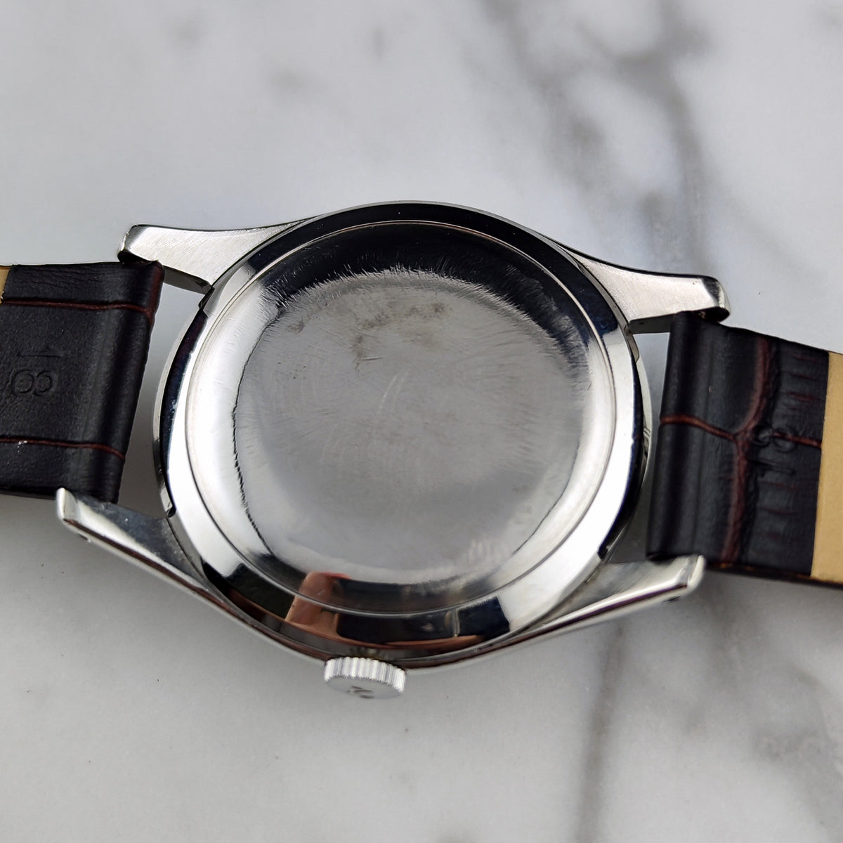 Omega Jumbo Waffle Dial Rare 1950 – Gehäuseboden mit Krone