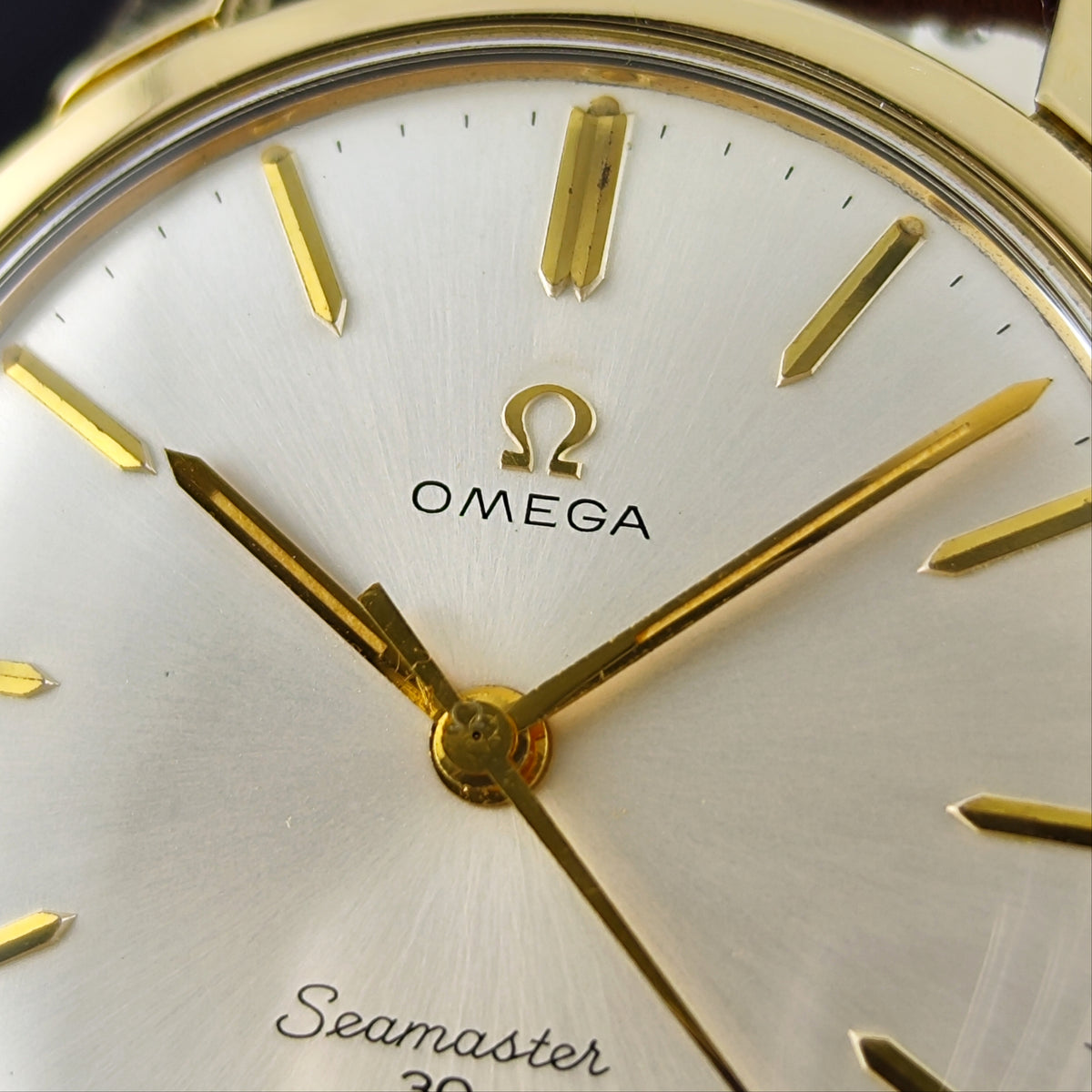 Omega Seamaster 30 Gold White Dial 1964 Serviced 09/2026 [REF. 135.007]