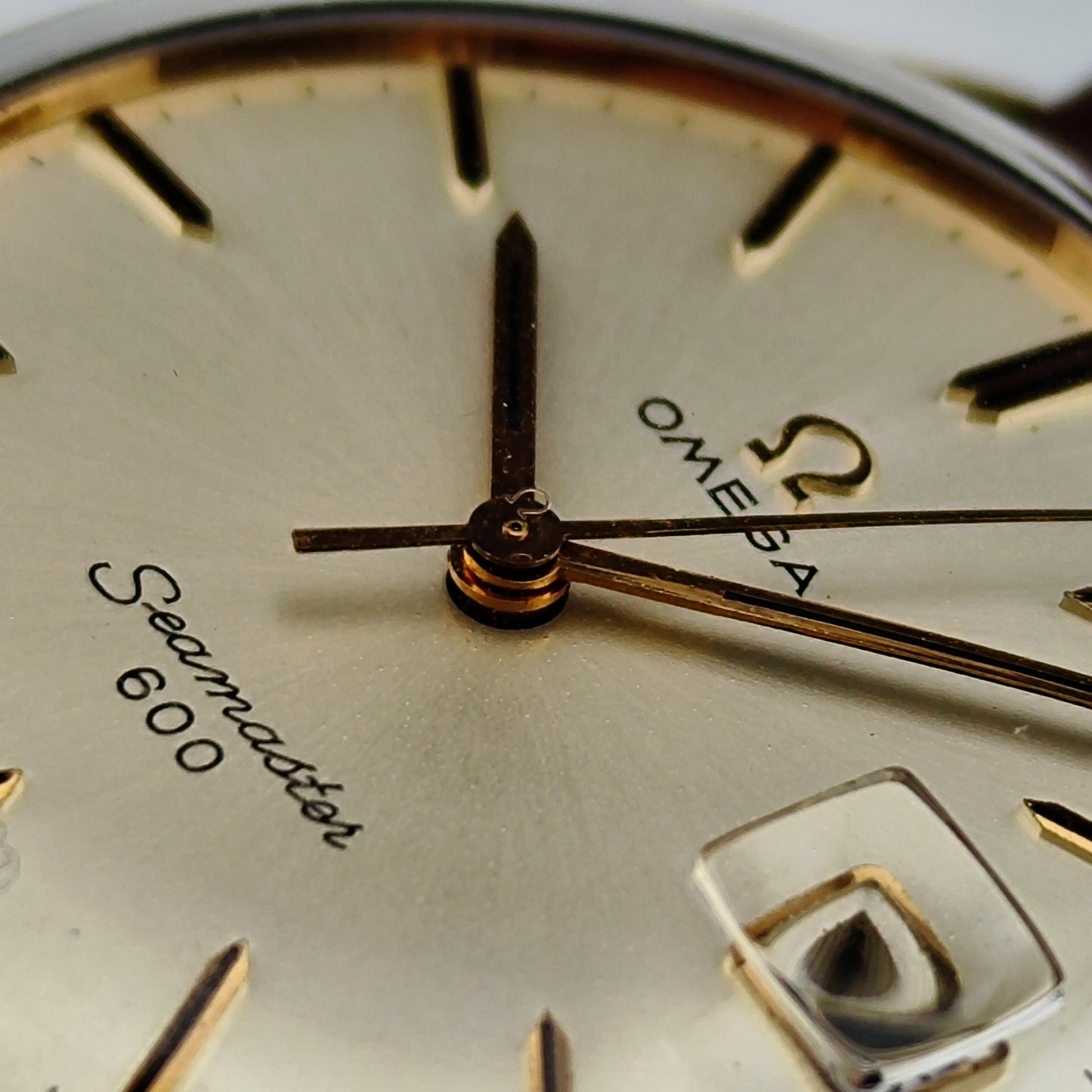 OMEGA Seamaster 600 Gold White 1965 Serviced 02/2026 [REF. 135.011]