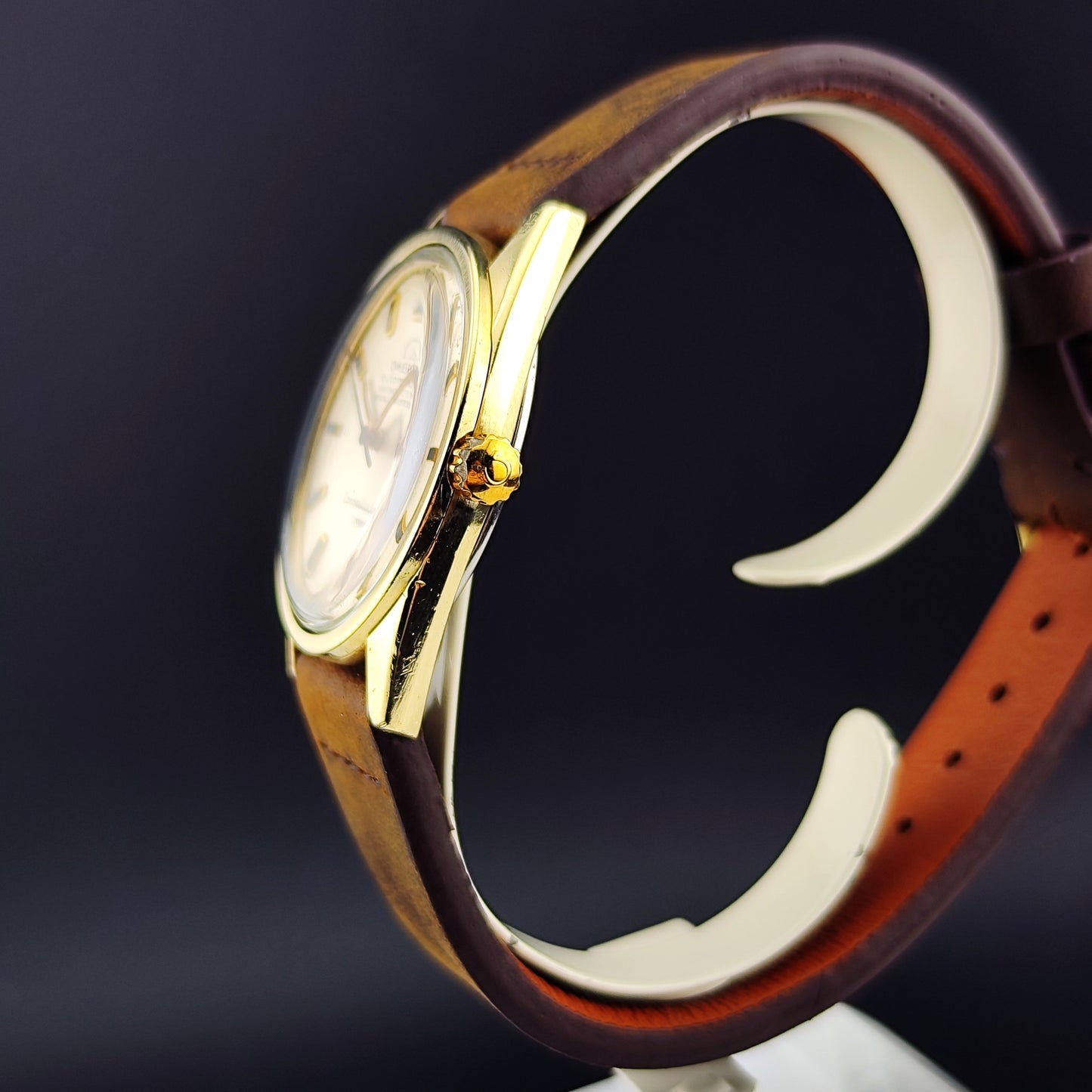 OMEGA Constellation Chronometer Gold 1966 Signed Omega Crystal [REF. 167.021]