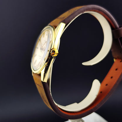 OMEGA Constellation Chronometer Gold 1966 Signed Omega Crystal [REF. 167.021]