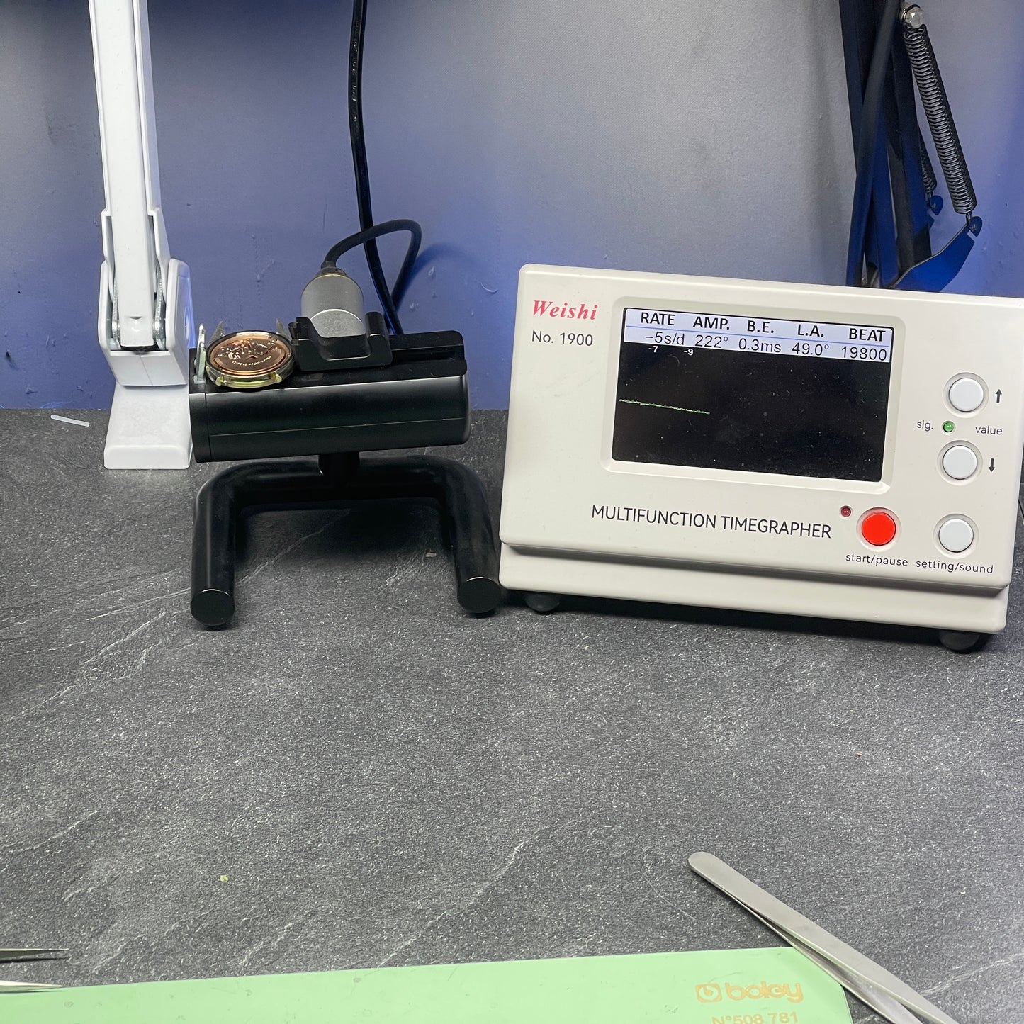 OMEGA Constellation Chronometer Gold 1966 Signed Omega Crystal [REF. 167.021]