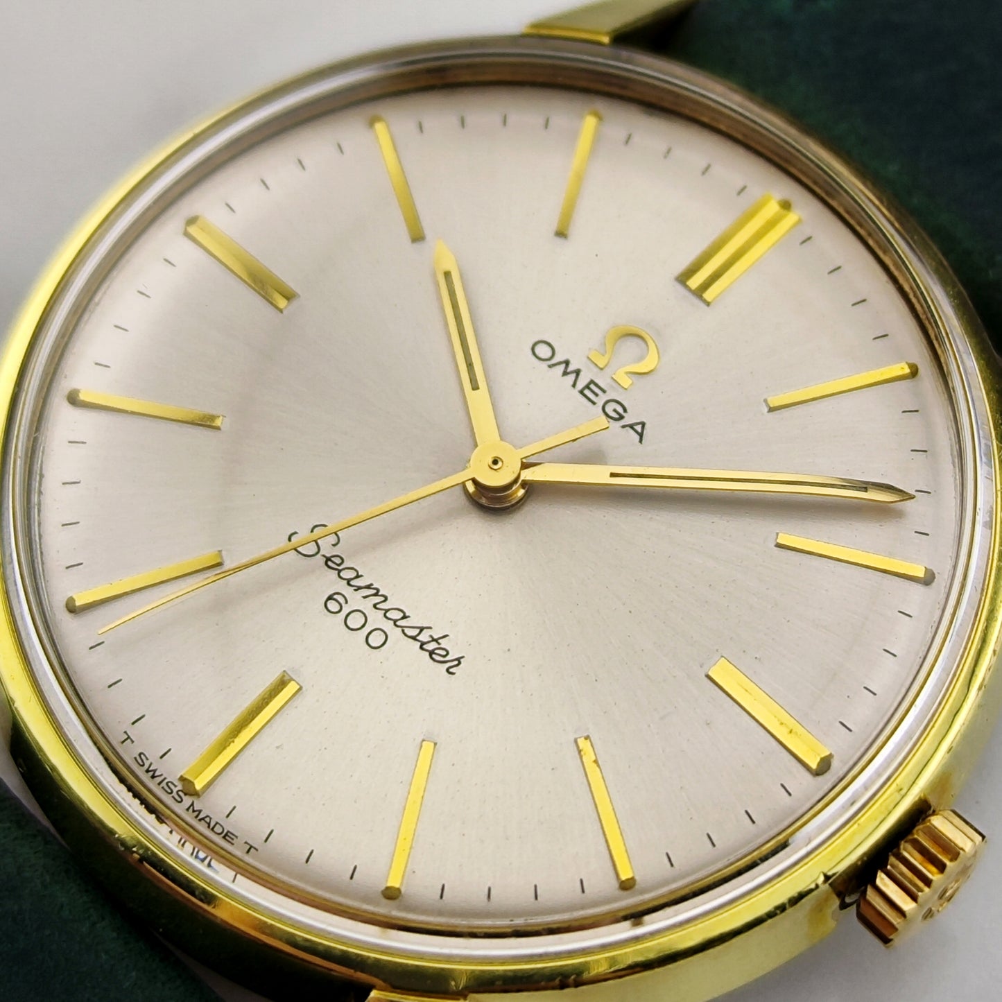 OMEGA Seamaster 600 Gold White Dial 1964 [REF. 135.011]