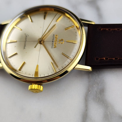 Omega Seamaster Automatic Gold White Dial 1961 Serviced 10/2026 – Zifferblatt mit Krone in Nahaufnahme