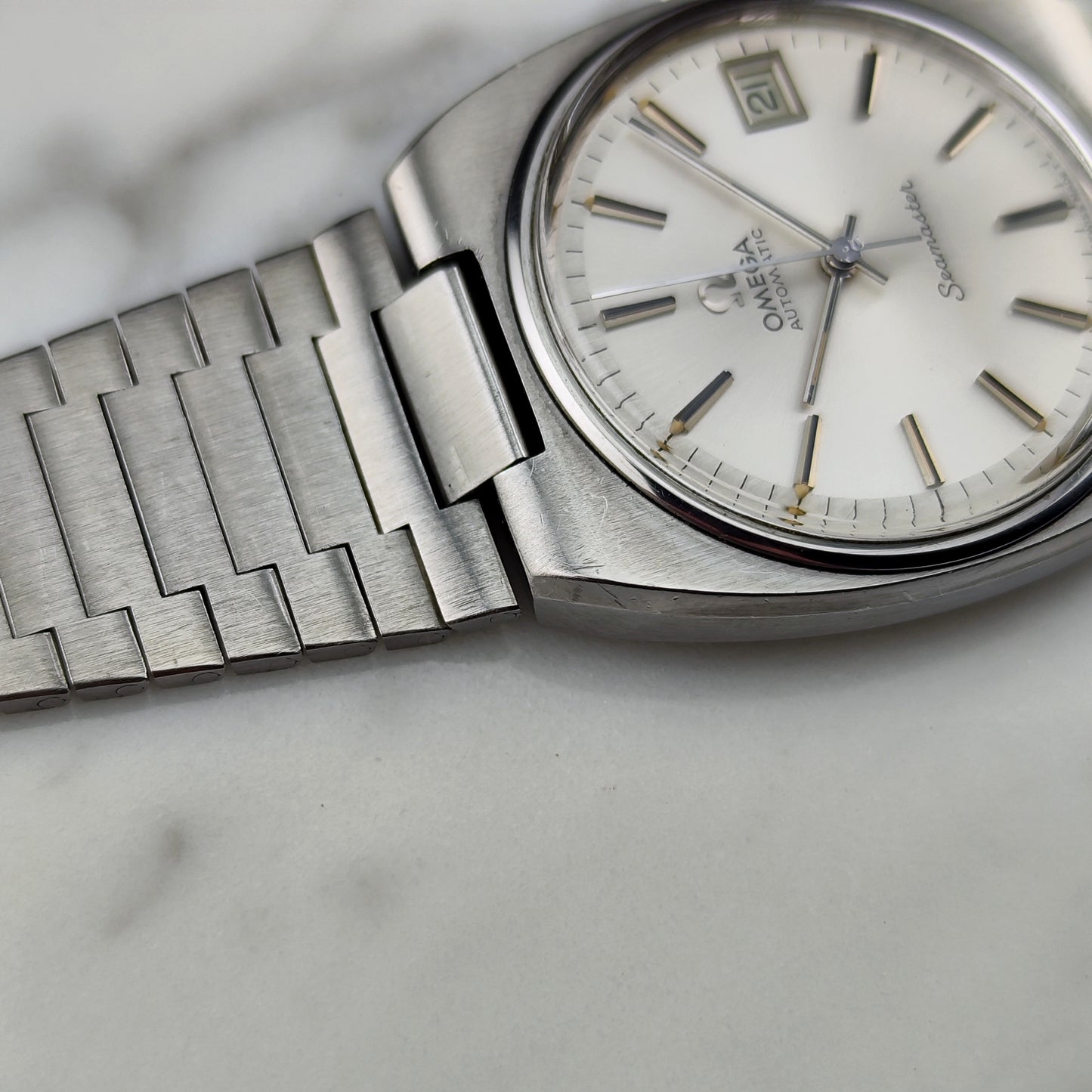 OMEGA Seamaster Automatic Steel Date 1974 Serviced 04/2026 [REF. 166.0206]