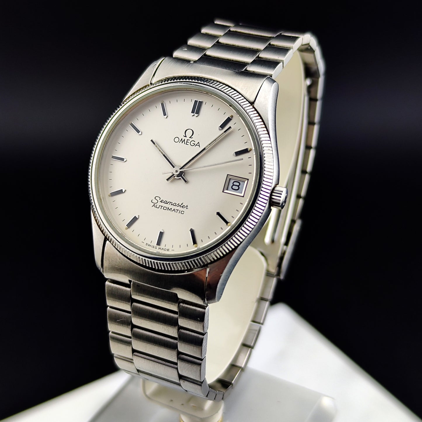 OMEGA Seamaster Automatic White Dial Fullset Box and Papers 1982 [REF. 166.0277]