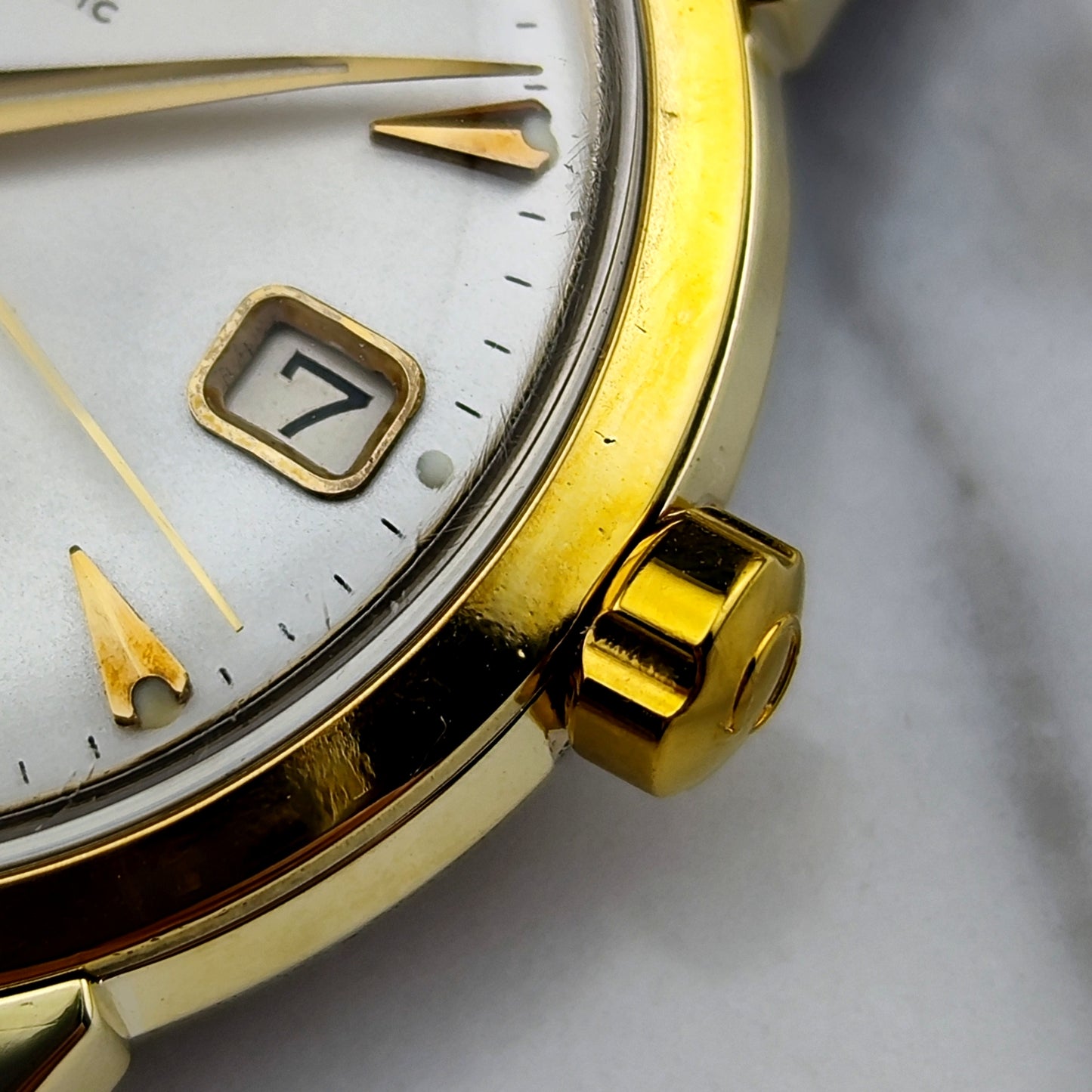 OMEGA Seamaster Calendar Gold White Dial Super Rare Signed Crystal [REF. 2849]