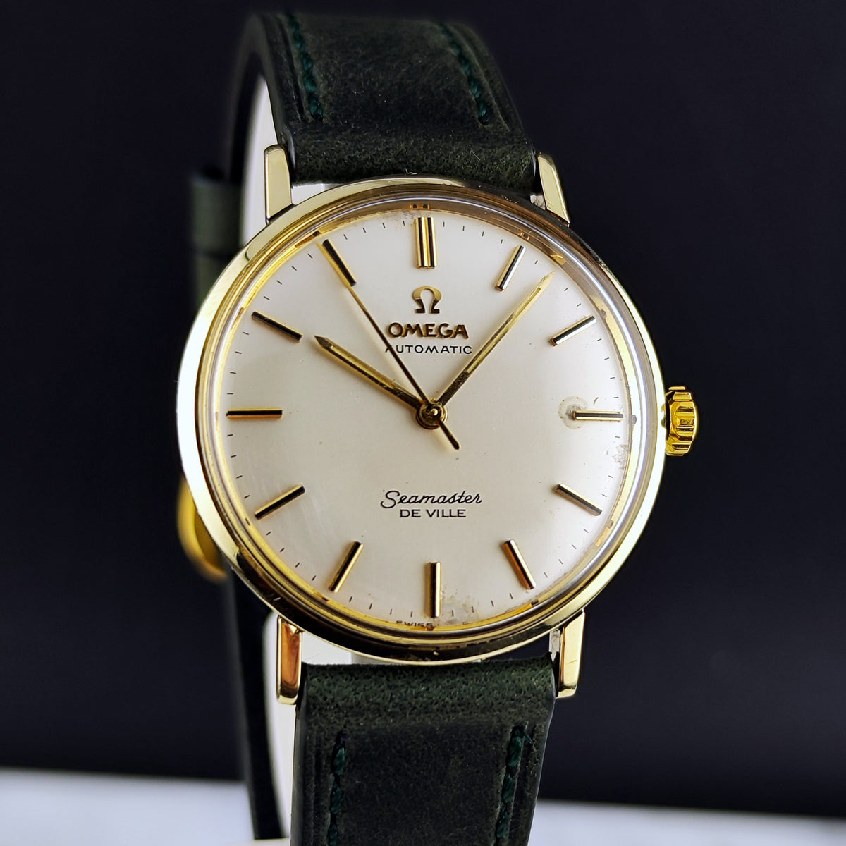 Omega Seamaster De Ville Automatic Gold White Dial 1960 Serviced 10/2026 – Vorderansicht mit Zifferblatt