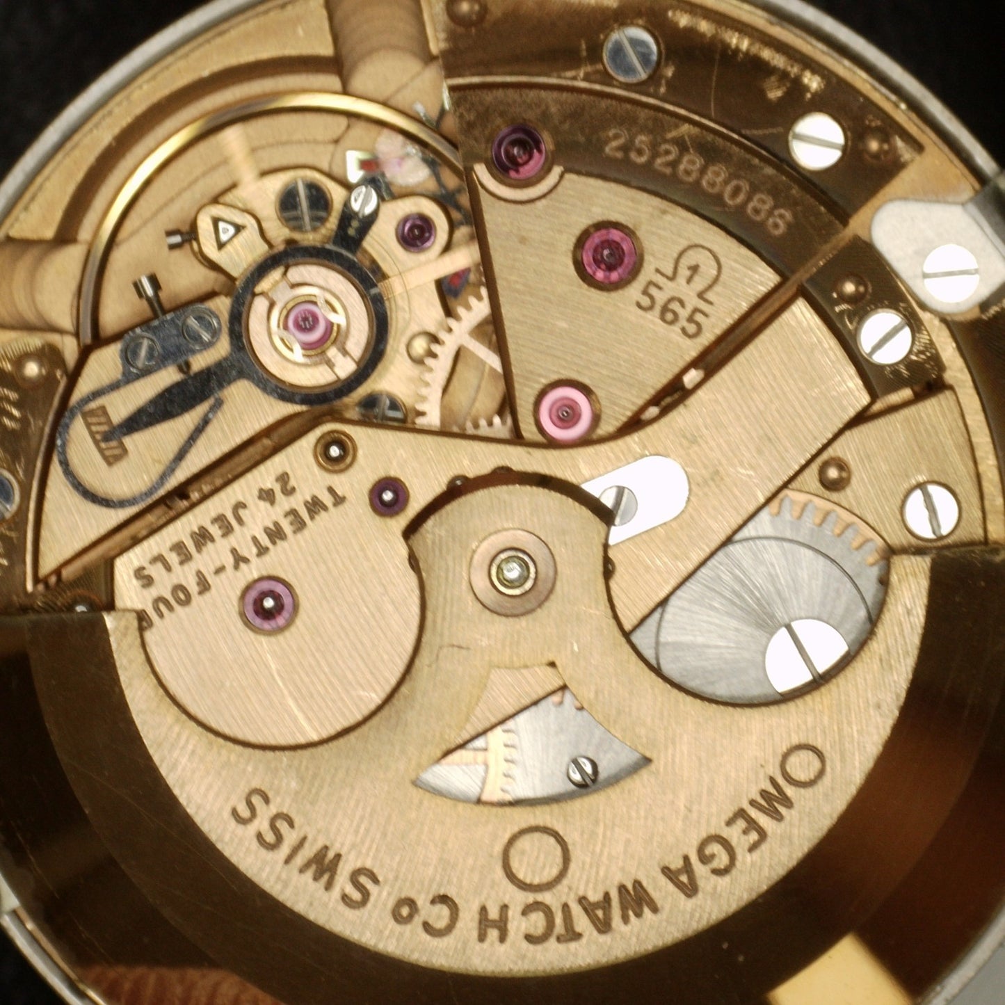 OMEGA Seamaster De Ville Gold White Dial 1967 Serviced 08/2026 [REF. 166.020]