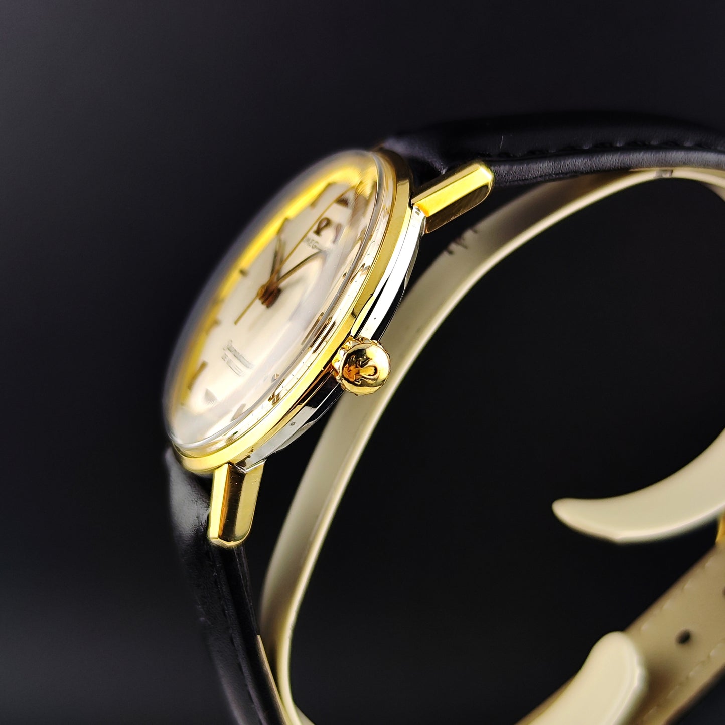 OMEGA Seamaster De Ville Gold White Dial Mint+ with Box 1968 [REF. 136.020]