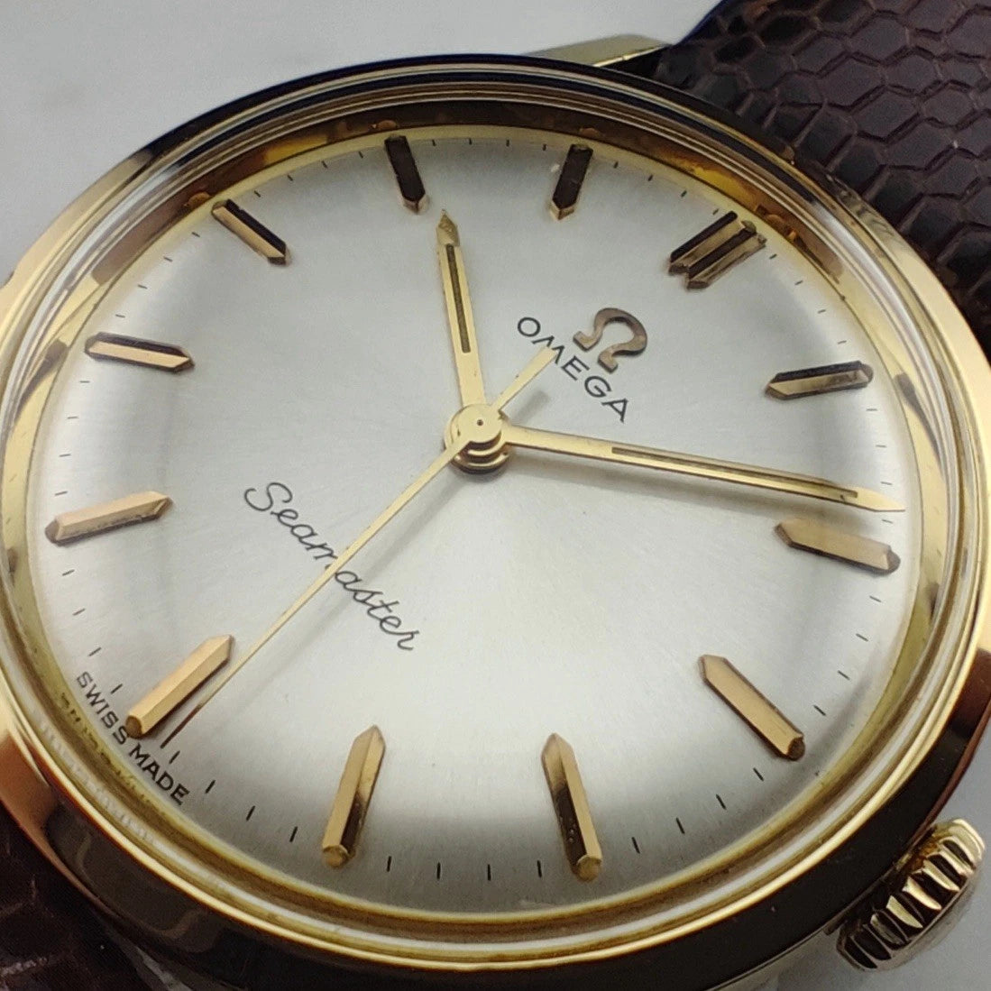 OMEGA Seamaster Gold White Dial Mint 1964 [REF. 135.005]
