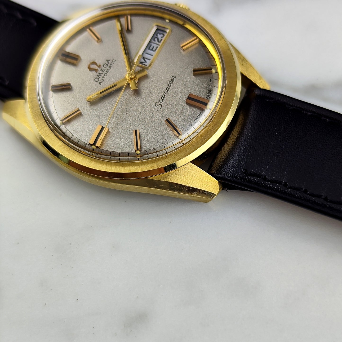 OMEGA Seamaster Gold Automatic Day-Date Sparkling Dial 1969 [REF. 166.032]