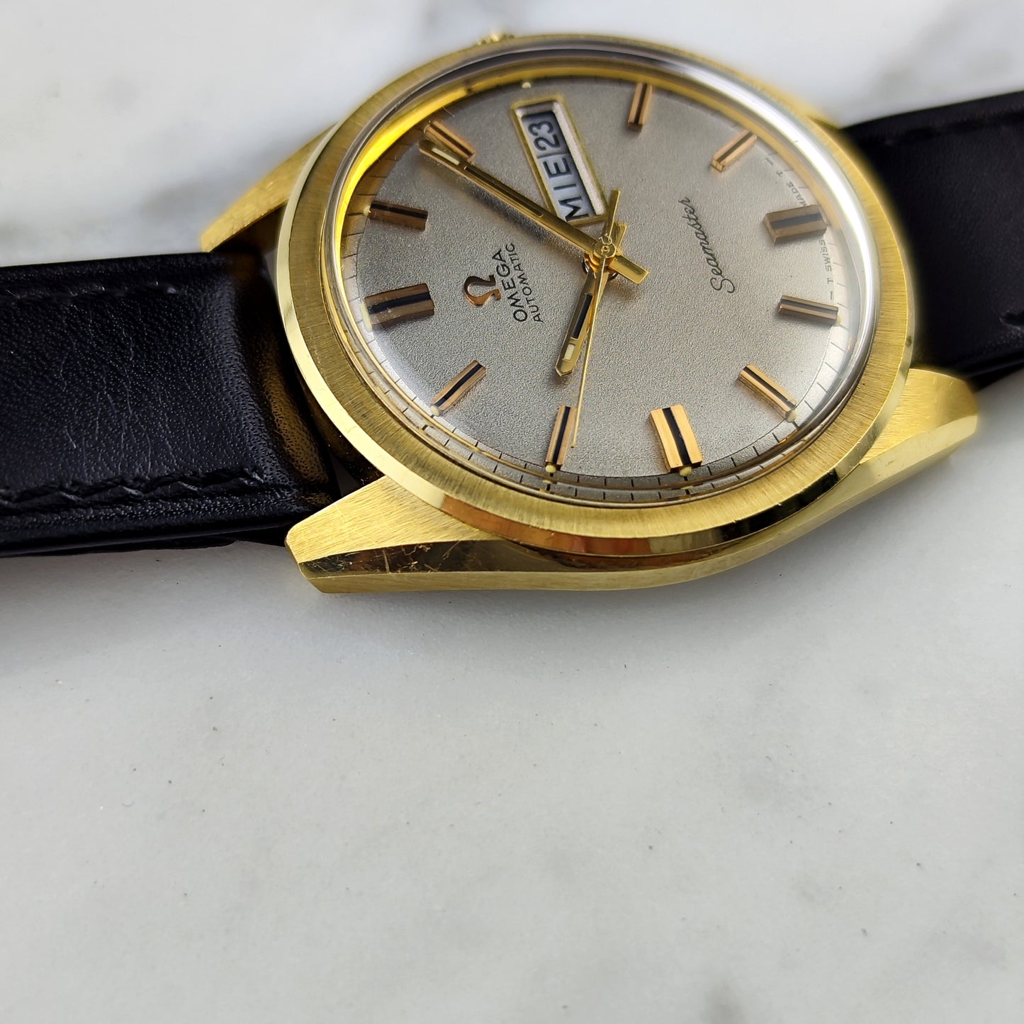 OMEGA Seamaster Gold Automatic Day-Date Sparkling Dial 1969 [REF. 166.032]