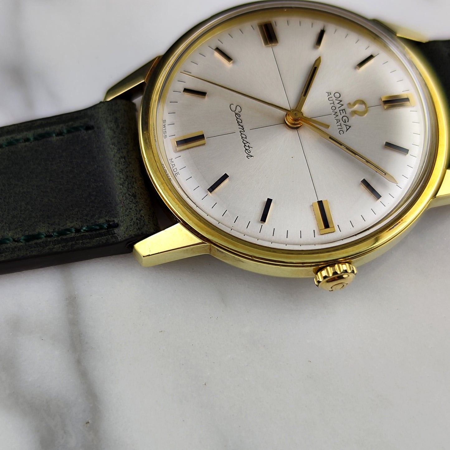 Omega Seamaster Gold Automatic White Crosshair 1966 [REF. 165.002]