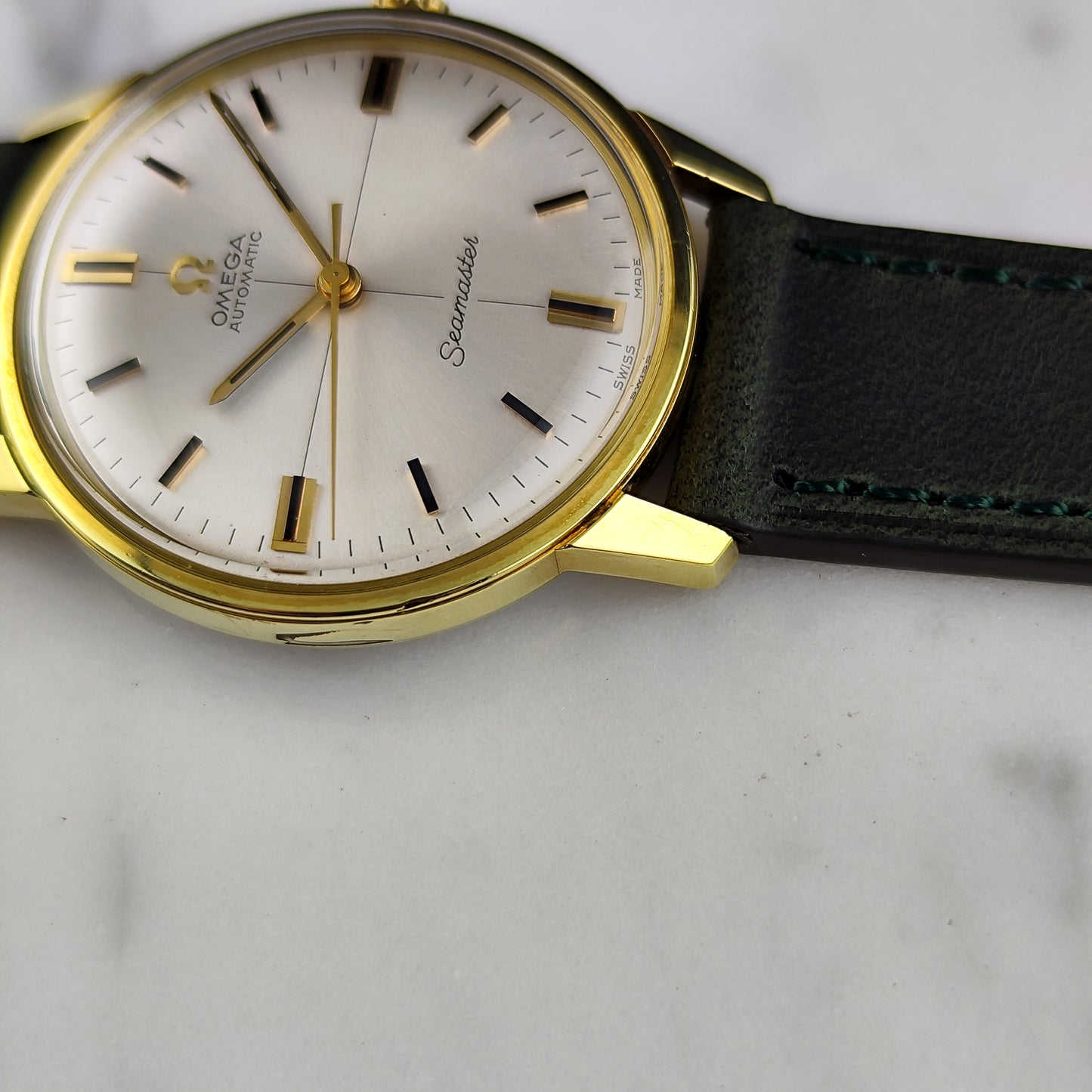 Omega Seamaster Gold Automatic White Crosshair 1966 [REF. 165.002]