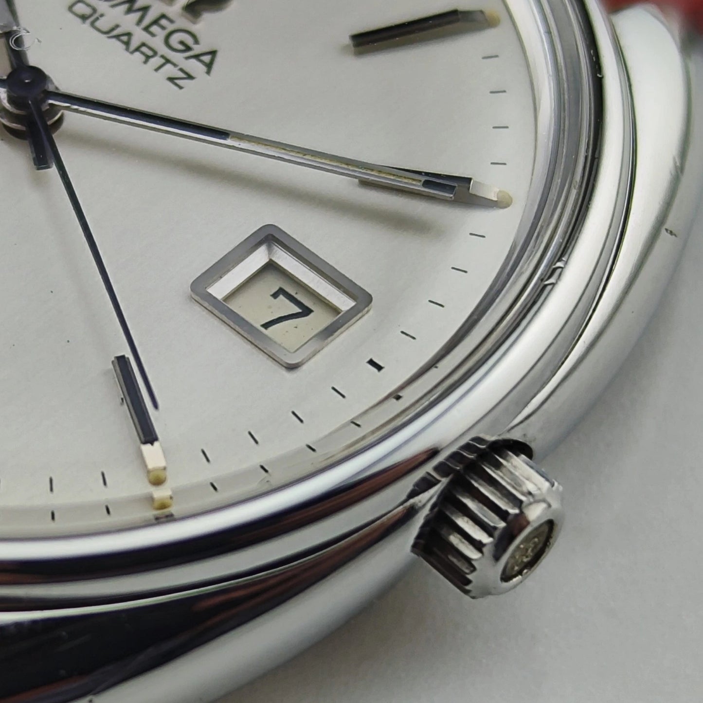 OMEGA Seamaster Silver Dial Quartz Mint Omega Signed Crystal [REF. 196.0078]