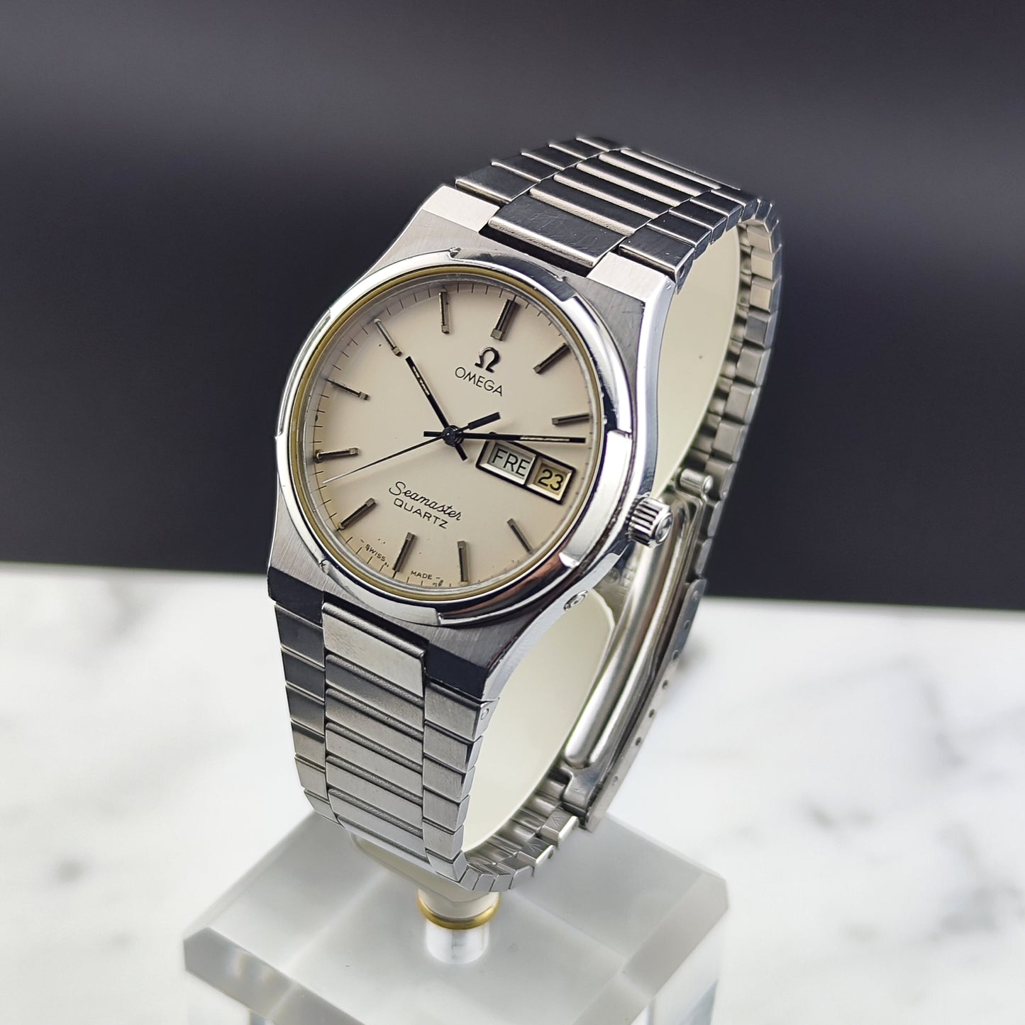 OMEGA Seamaster Quartz Day-Date Steel Bracelet White Dial Rare [REF. 196.0131]