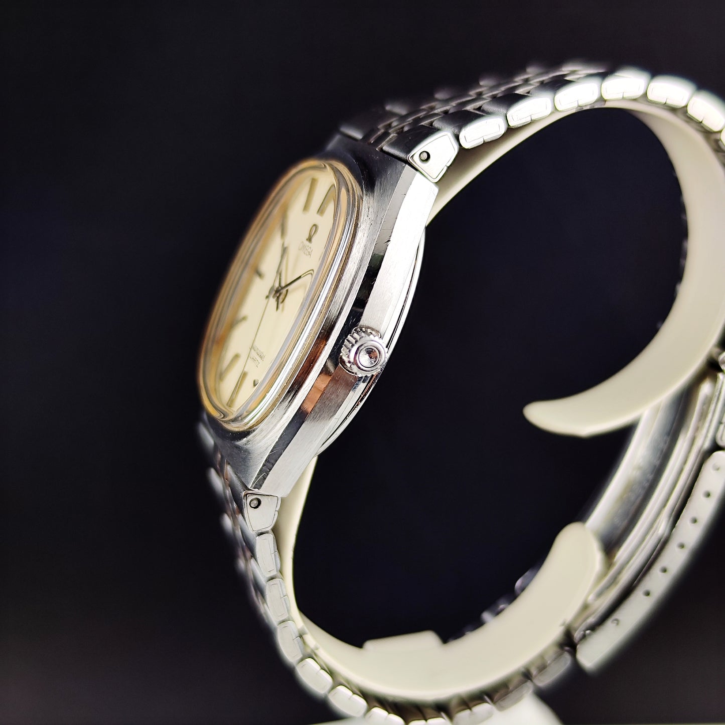 Omega Seamaster Quartz Beige Dial Steel Rare 1979 [REF. 196.0156]