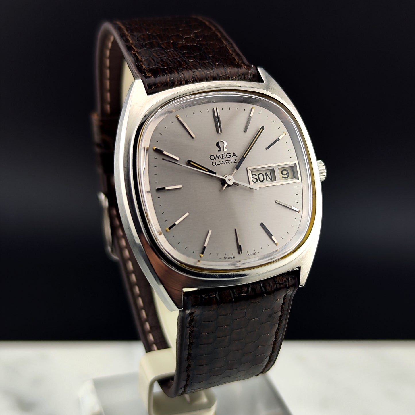 OMEGA Seamaster Quartz Day-Date Signed Crystal Mint+ [REF. 196.0066]