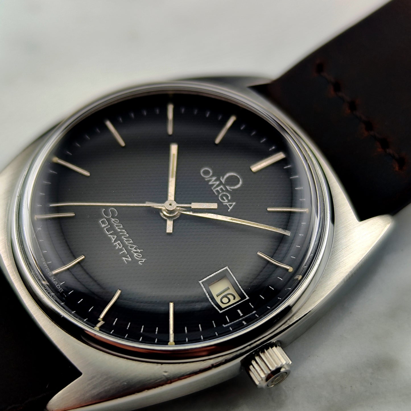 OMEGA Seamaster Quartz Grey Black Special Dial 1978 [REF. 196.0186]