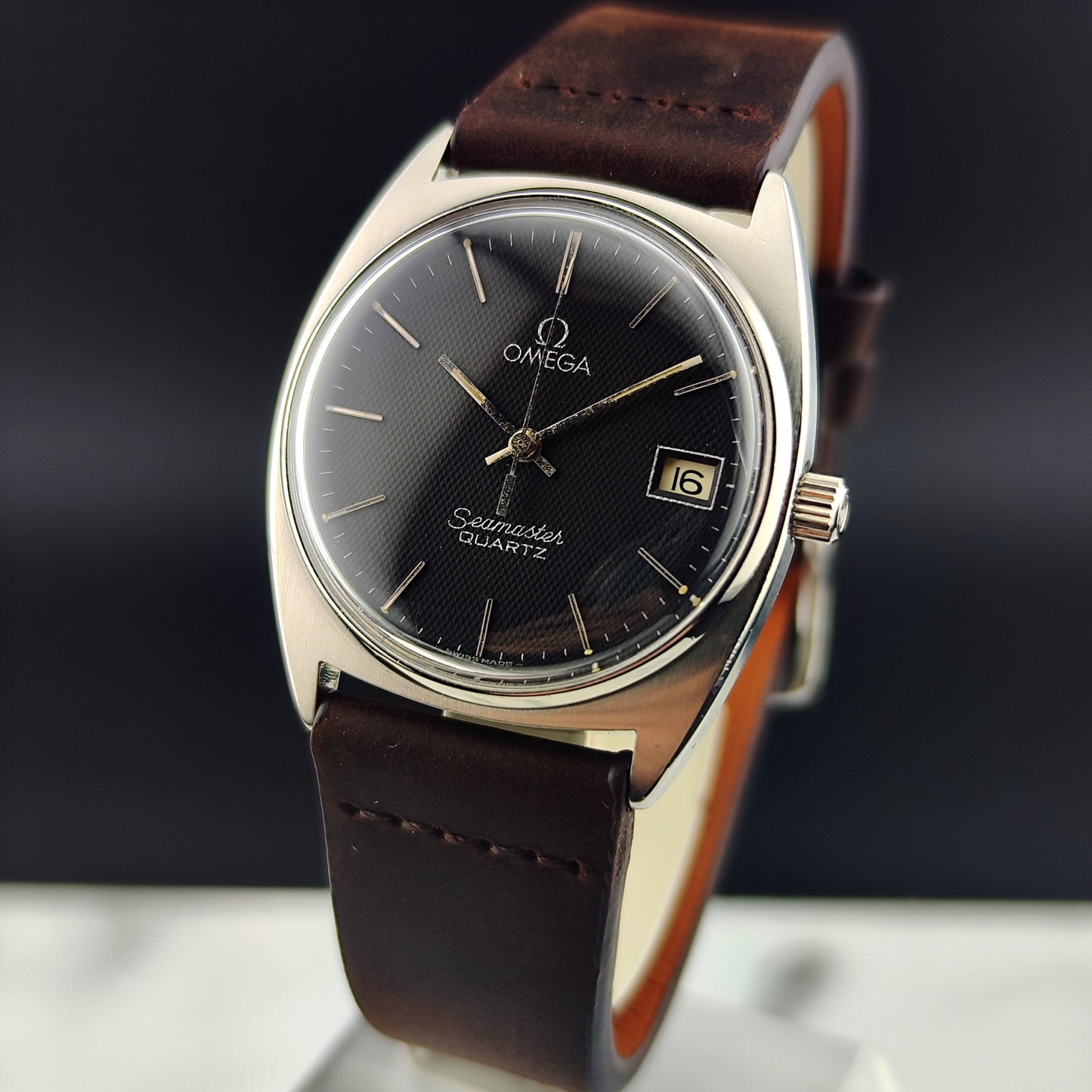 OMEGA Seamaster Quartz Grey Black Special Dial 1978 [REF. 196.0186]