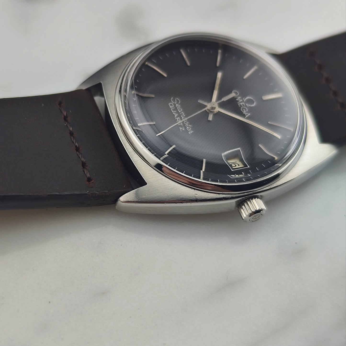 OMEGA Seamaster Quartz Grey Black Special Dial 1978 [REF. 196.0186]