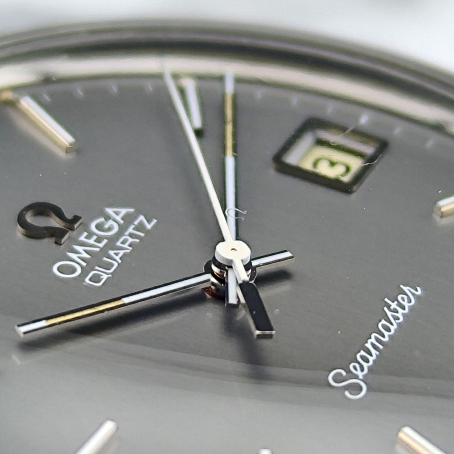 OMEGA Seamaster Quartz Grey Dial Signed Crystal 1976 [REF. 196.0076]