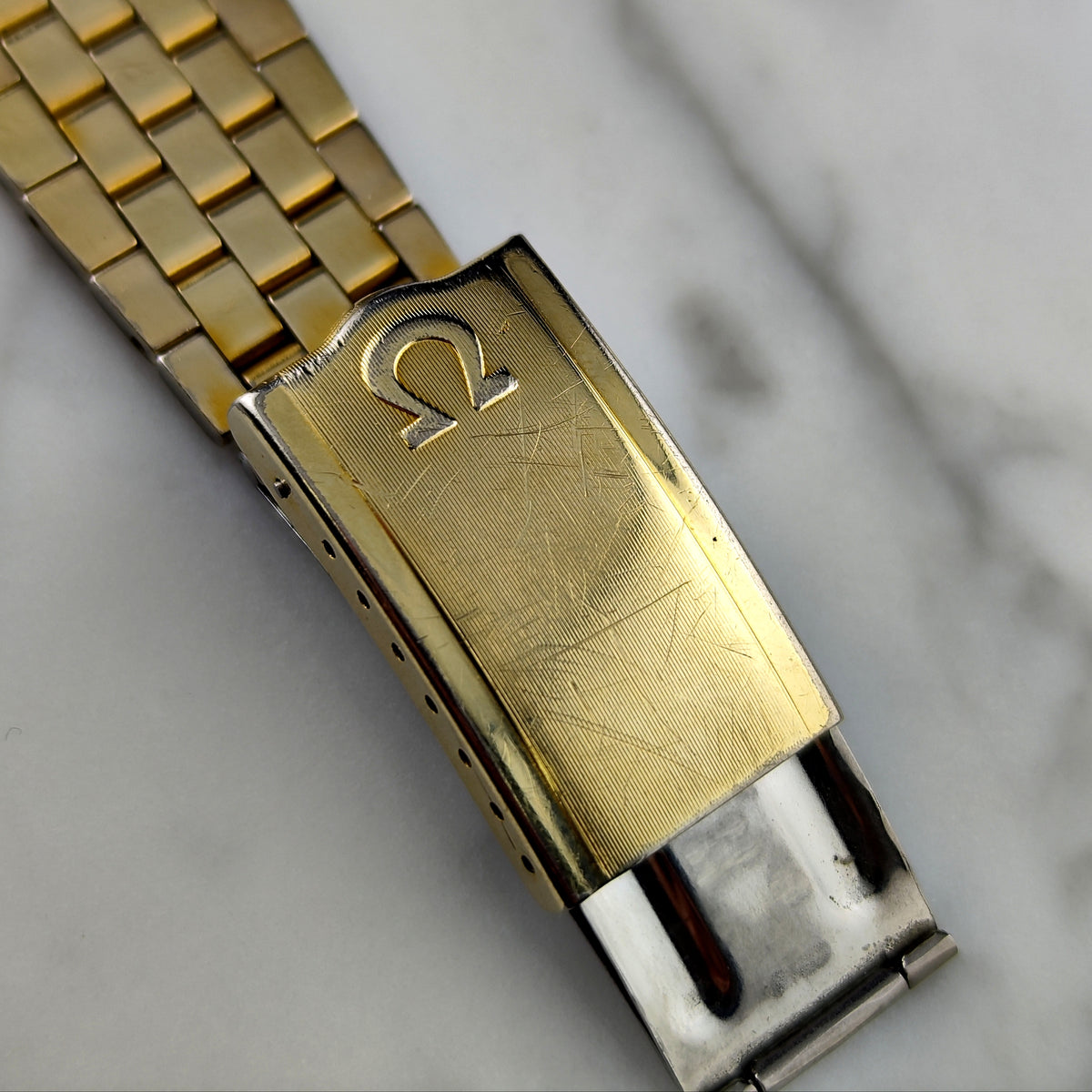 OMEGA Seamaster Quartz Gold Champagner Dial Date 1977 [REF. 196.0083]