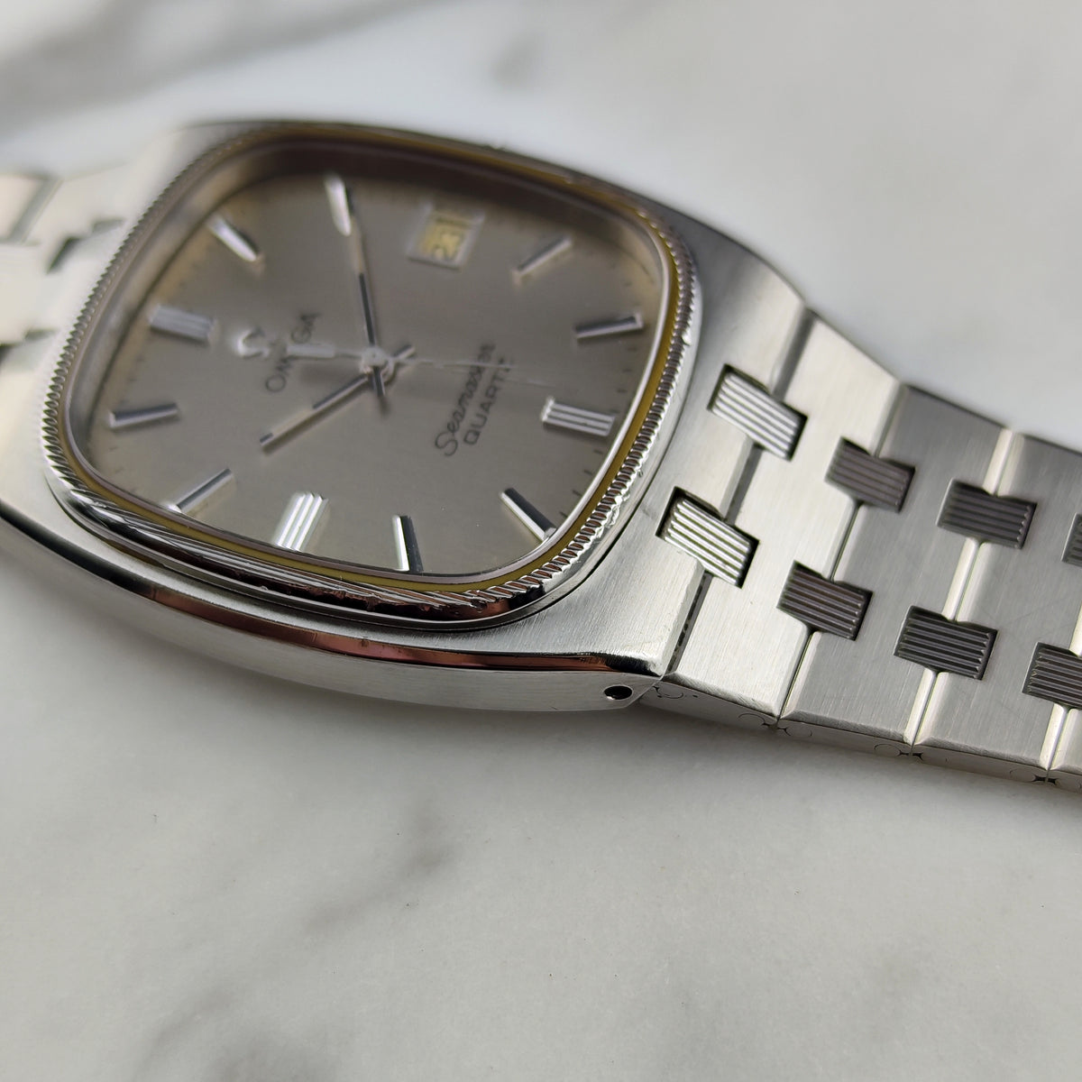 Omega Seamaster Quartz Steel Rare Date 1980 [REF. 196.0136]