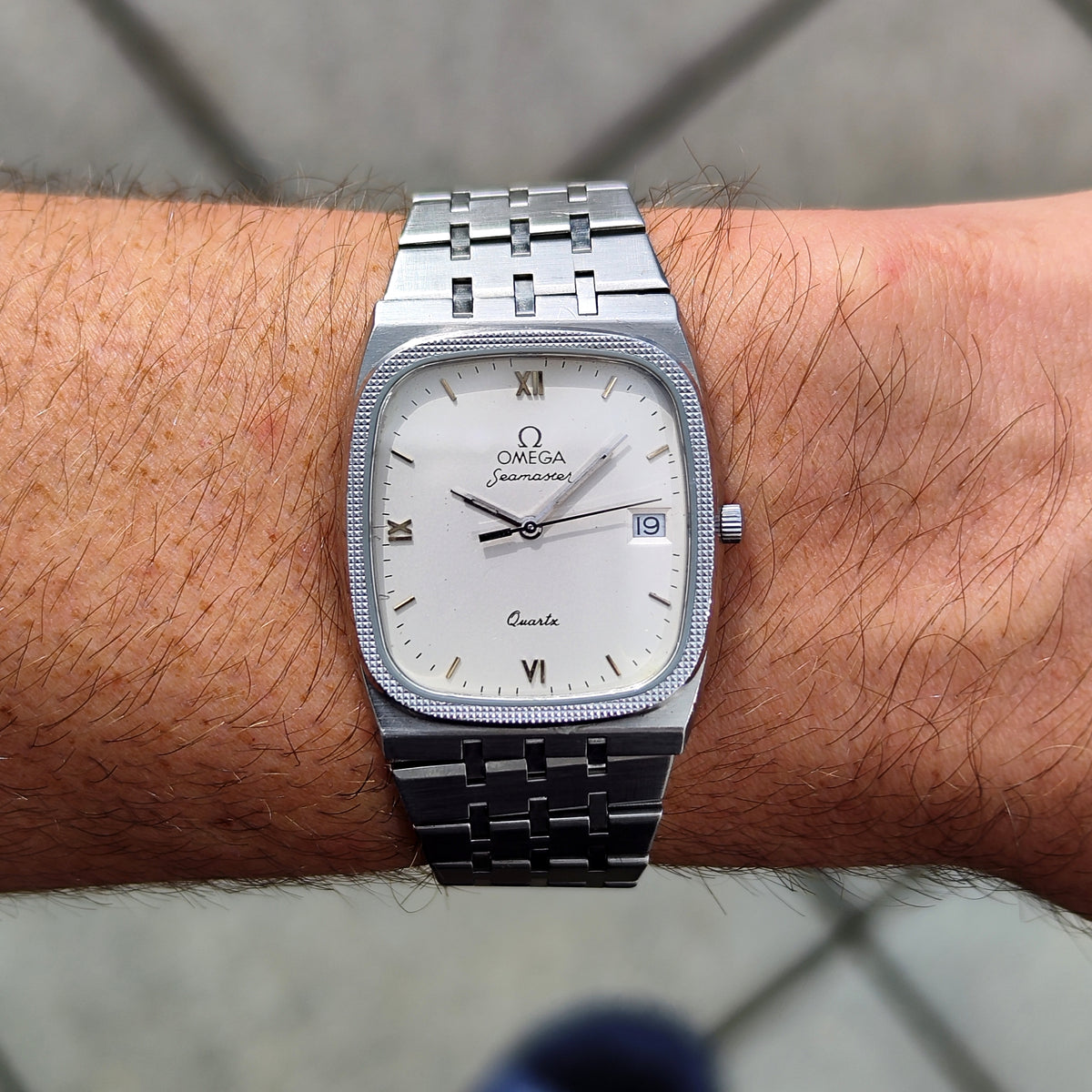 OMEGA Seamaster Quartz White Dial Roman Date 1984 [REF. 196.0276]