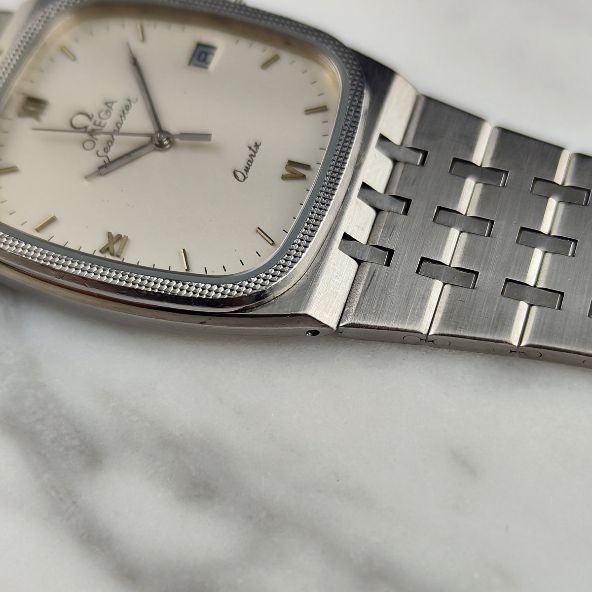OMEGA Seamaster Quartz White Dial Roman Date 1984 [REF. 196.0276]