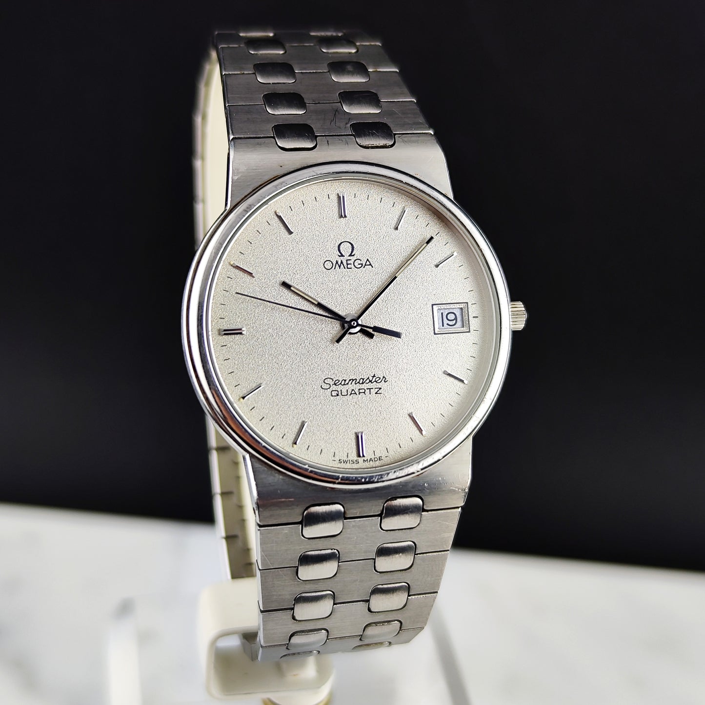 Omega Seamaster Quartz Silver Frosted Dial [REF. 196.0277]