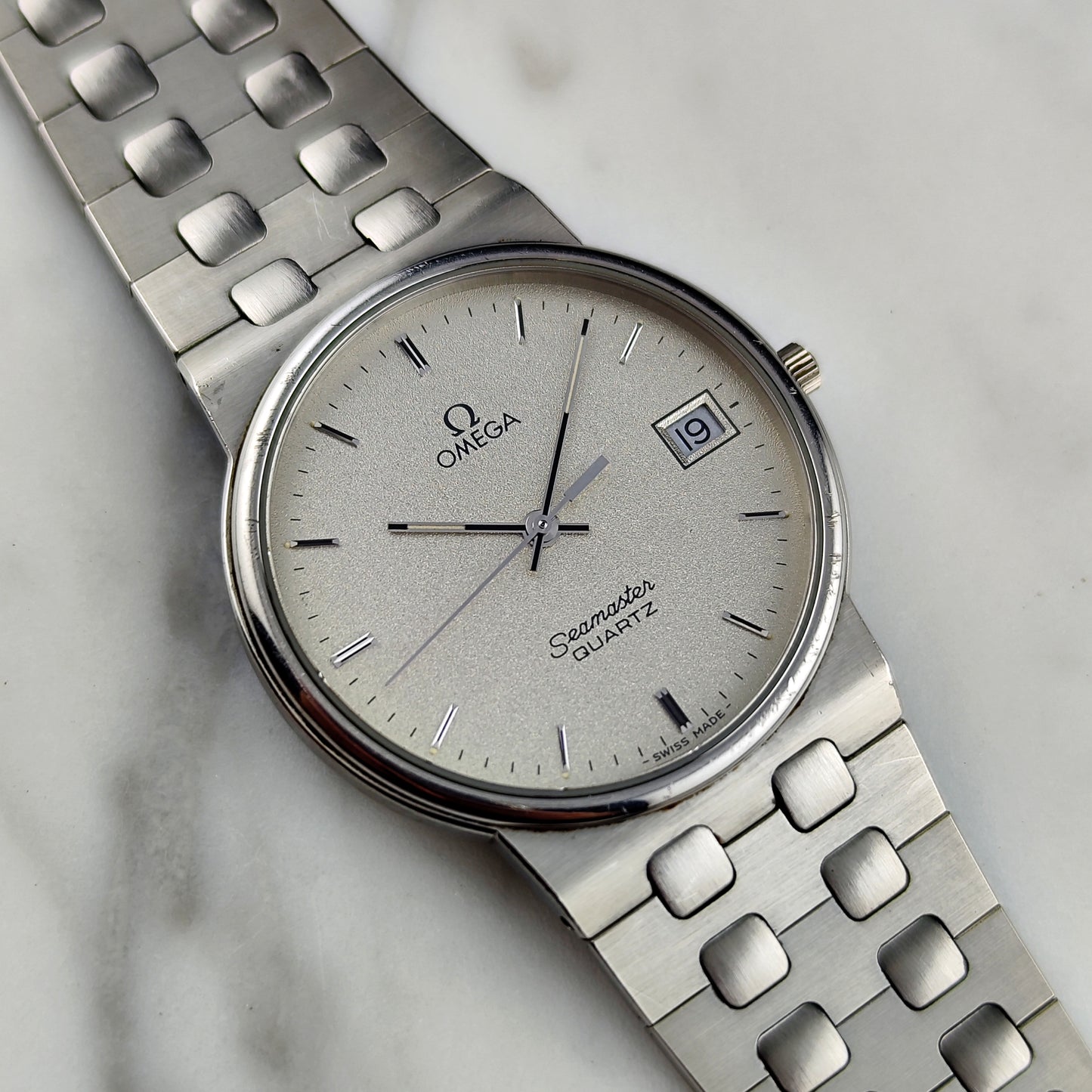 Omega Seamaster Quartz Silver Frosted Dial [REF. 196.0277]