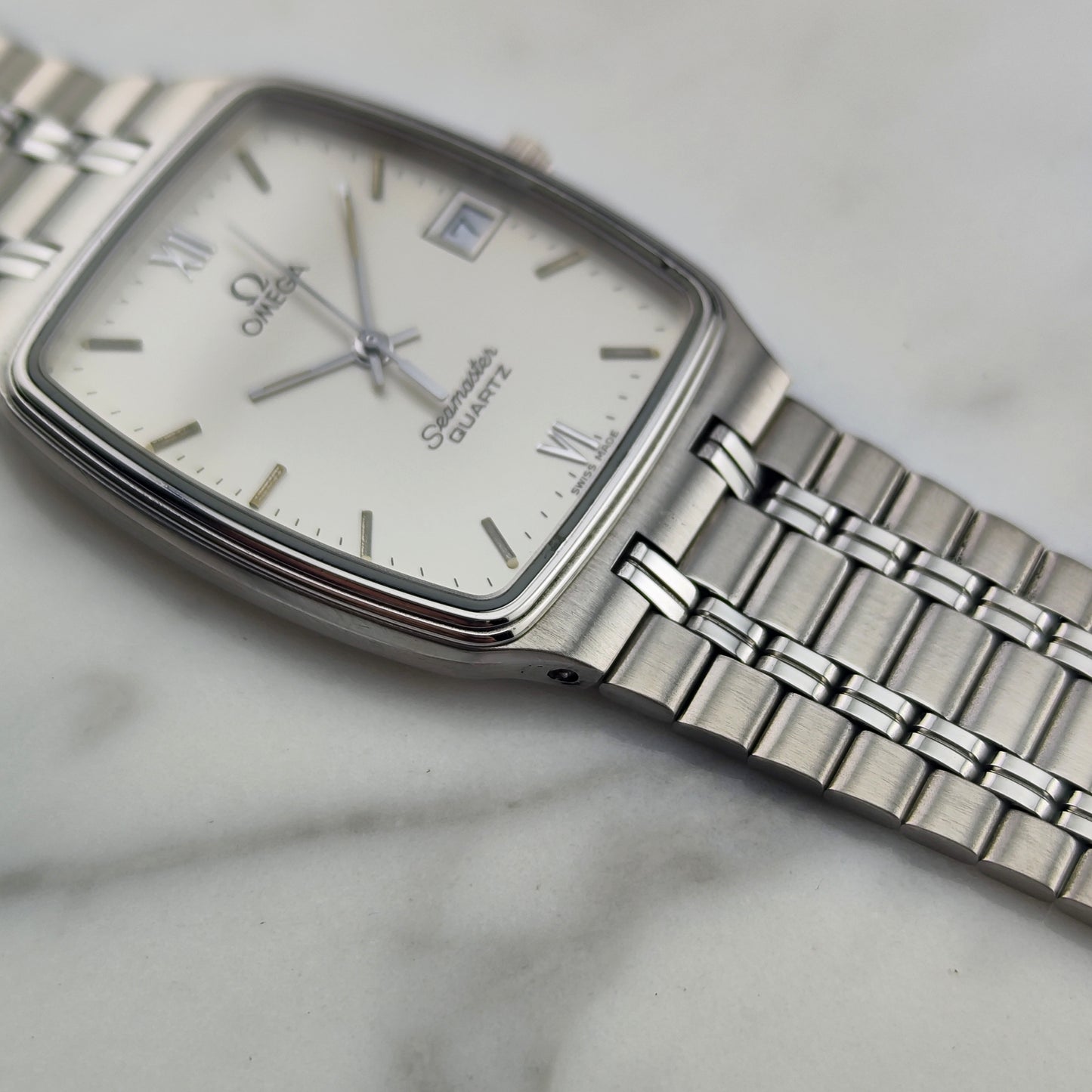 OMEGA Seamaster Quartz White Dial Date 1982 [REF. 196.0289]