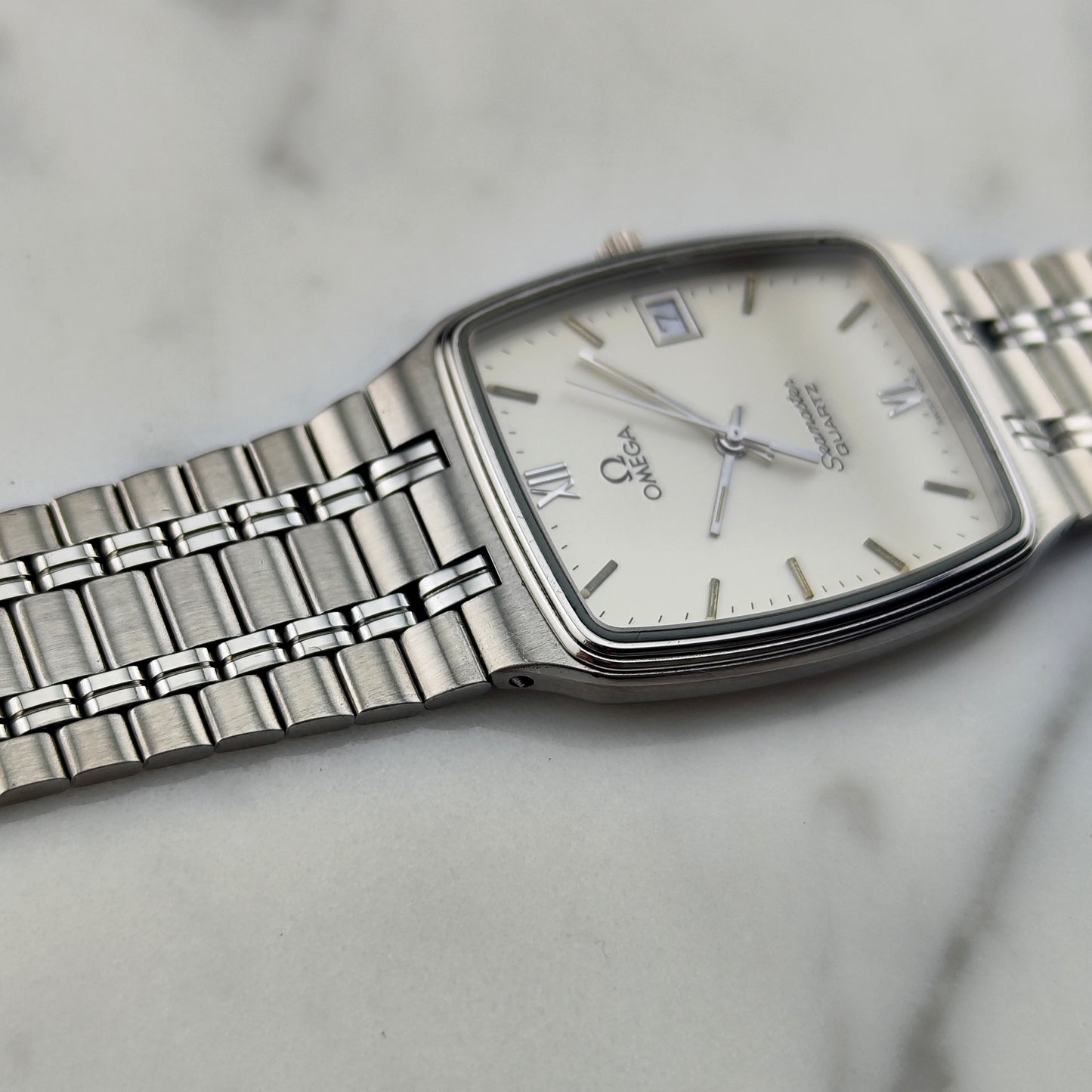 OMEGA Seamaster Quartz White Dial Date 1982 [REF. 196.0289]