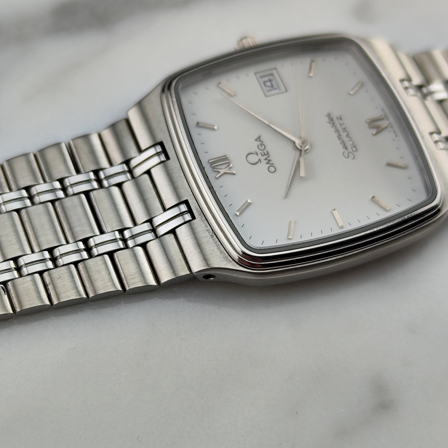 OMEGA Seamaster Quartz White Roman Dial 1982 [REF. 196.0241]