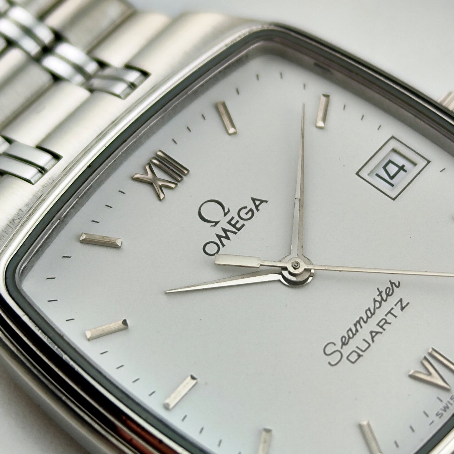 OMEGA Seamaster Quartz White Roman Dial 1982 [REF. 196.0241]
