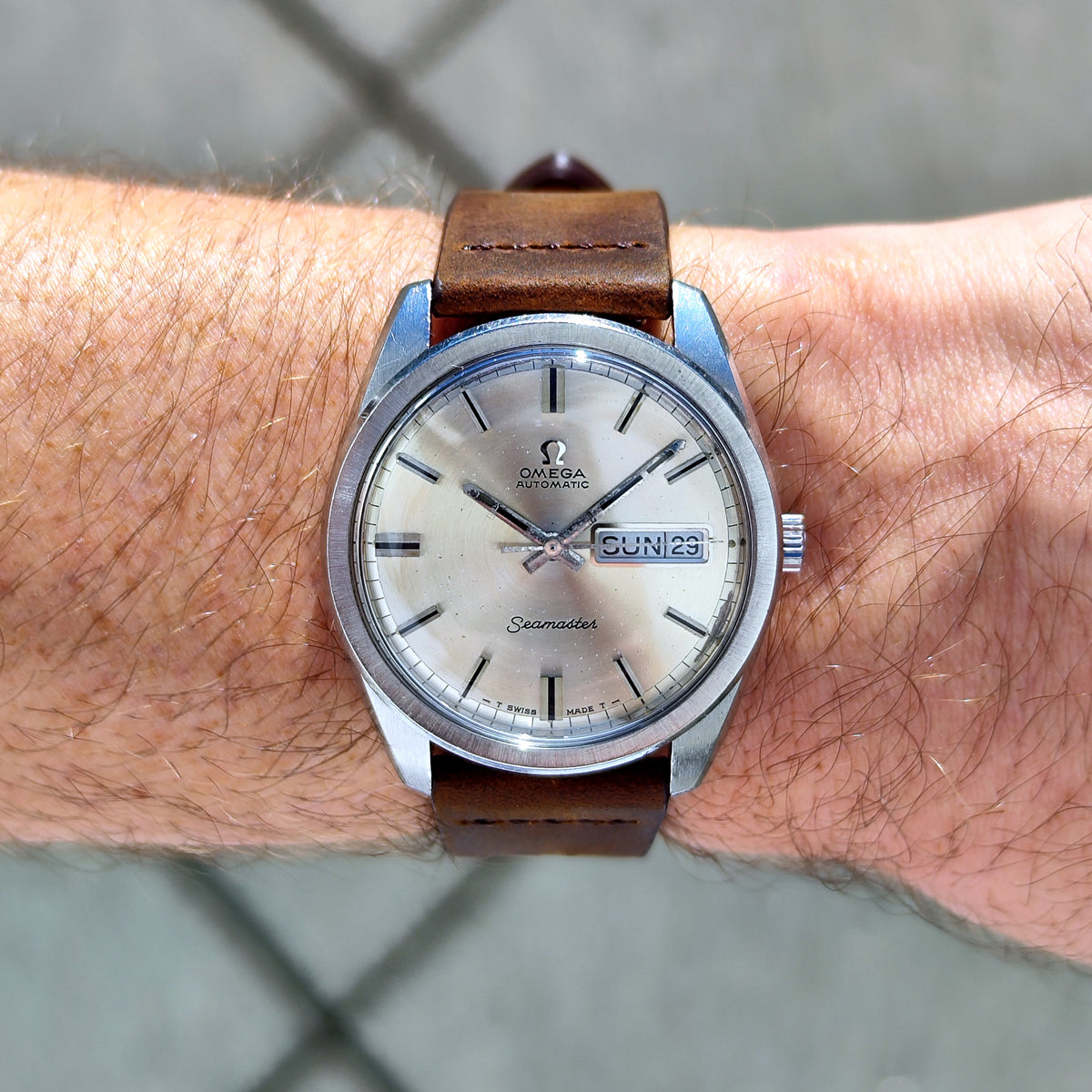 Omega Seamaster Silver Dial Day-Date 1968 Serviced 09/2026 – Bild 2