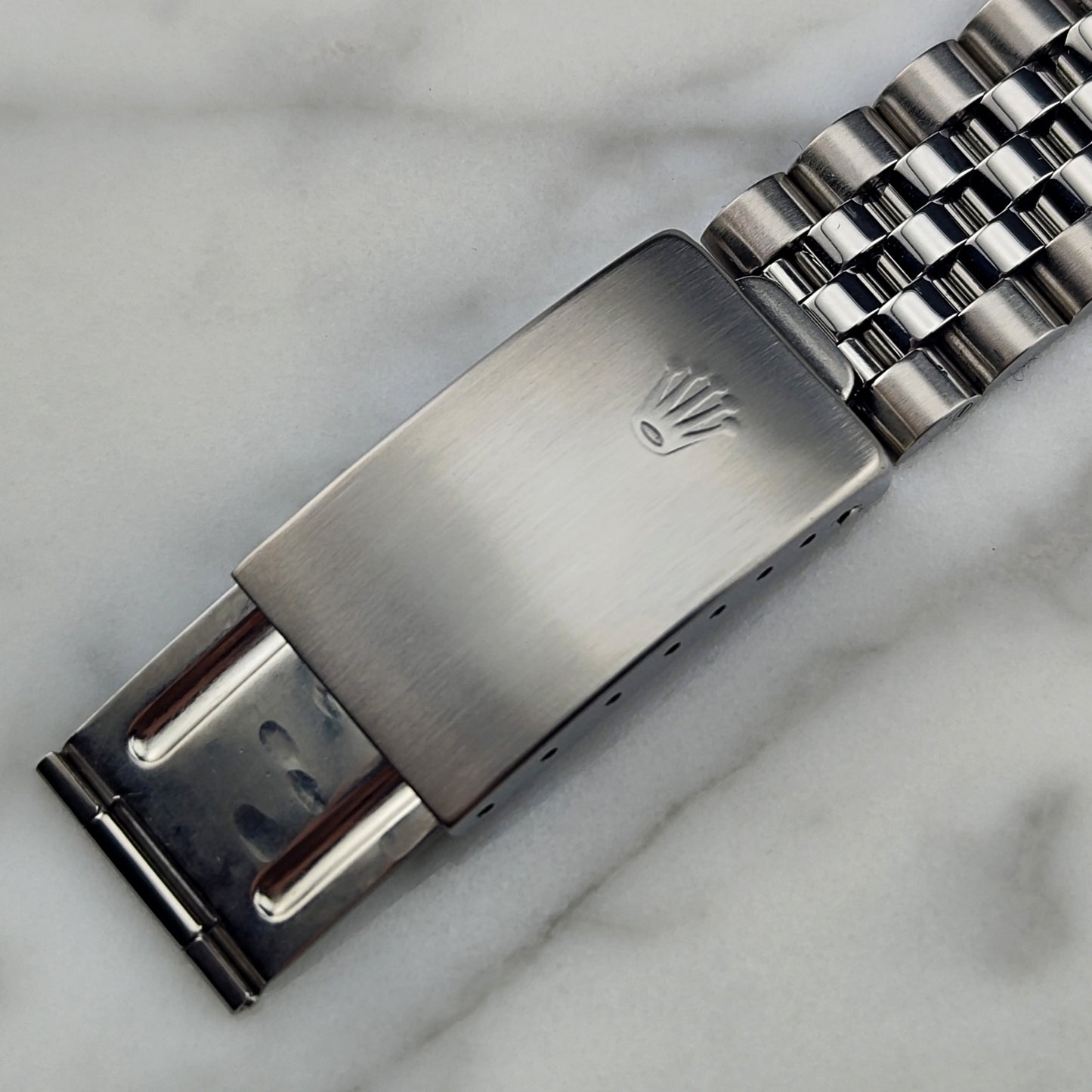 ROLEX Datejust 36 Black Dial Mint+ Box and Papers Serviced 12/2025 [REF. 16030]