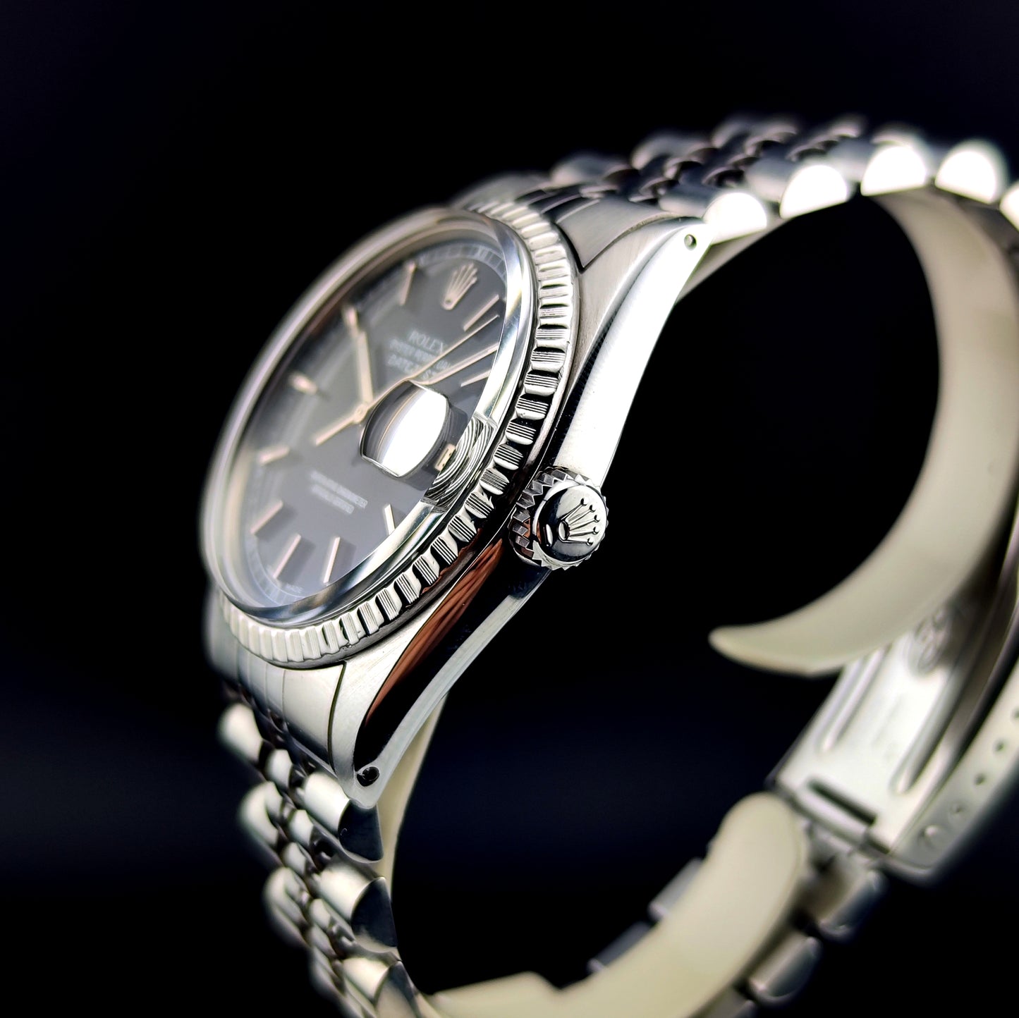 ROLEX Datejust 36 Black Dial Mint+ Box and Papers Serviced 12/2025 [REF. 16030]