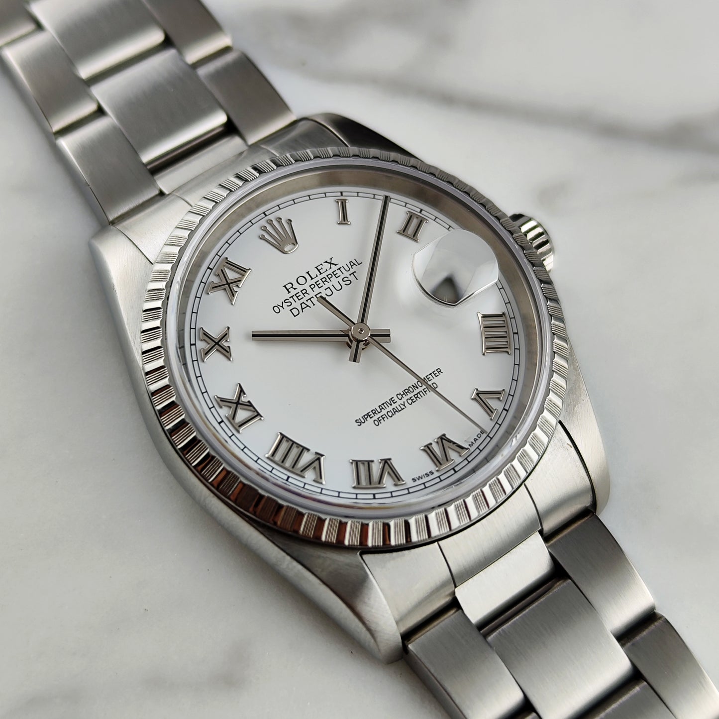 Rolex Datejust 36 White Dial Roman 2005 Fullset Box and Papers [REF. 16220]