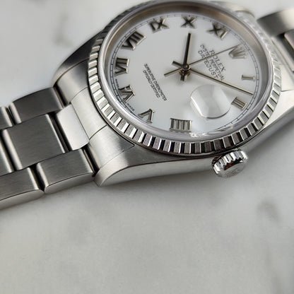 Rolex Datejust 36 White Dial Roman 2005 Fullset Box and Papers [REF. 16220]