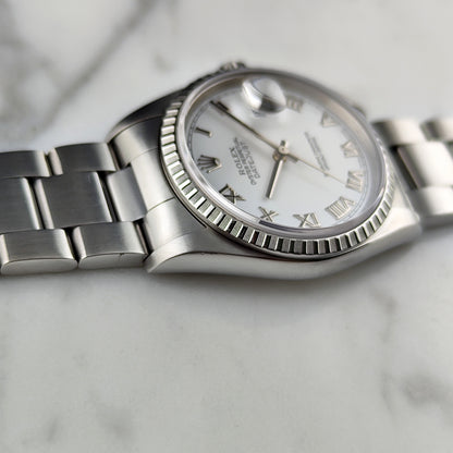 Rolex Datejust 36 White Dial Roman 2005 Fullset Box and Papers [REF. 16220]