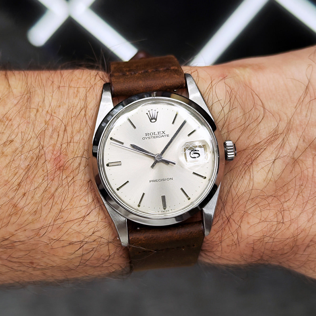 Rolex Oyster Precision Date Silver Dial 1976 Serviced 10/2026 with Box – Uhr am Handgelenk, Vorderansicht