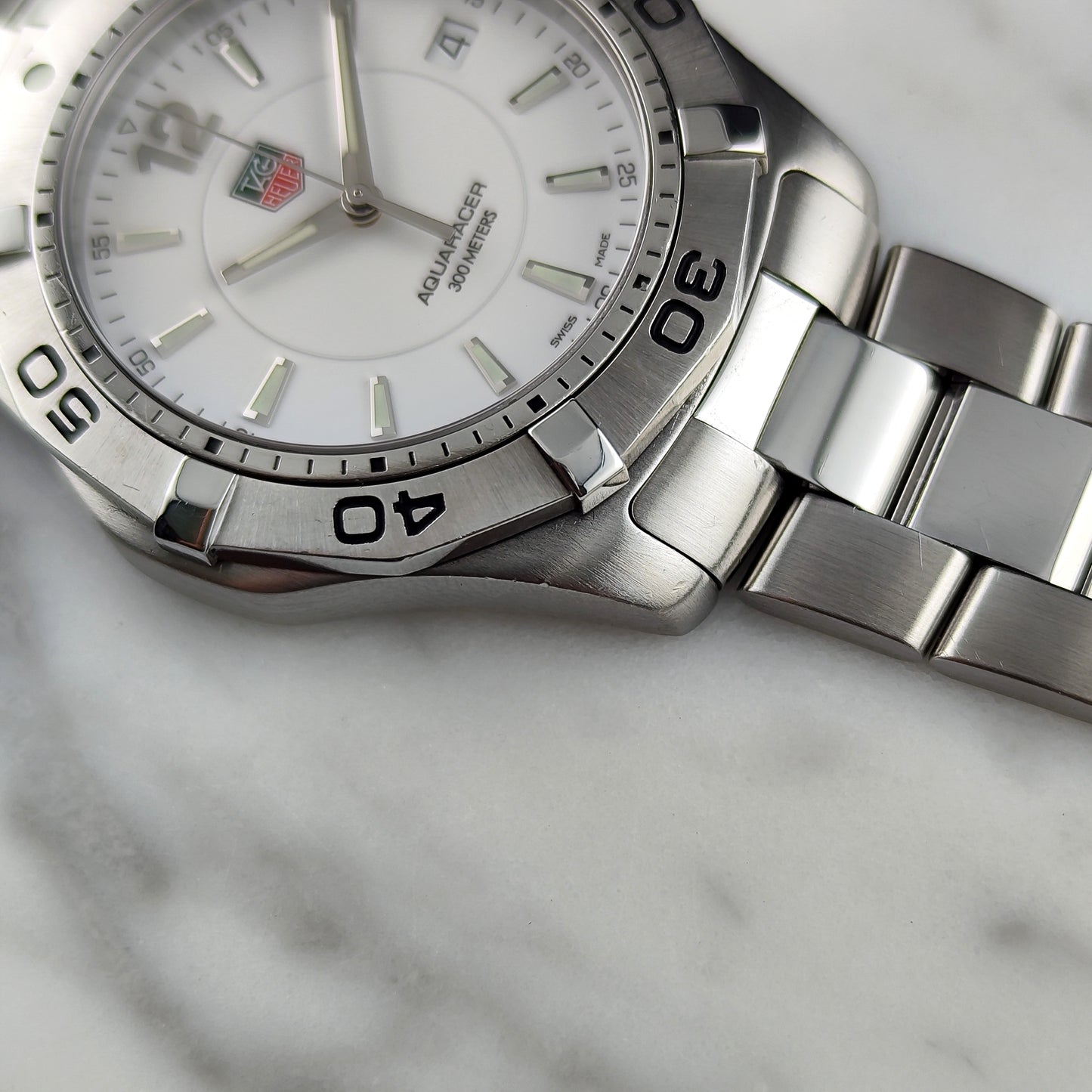 TAG Heuer Aquaracer White Dial 300m Fullset Box and Papers 2005 [REF. WAF1111]