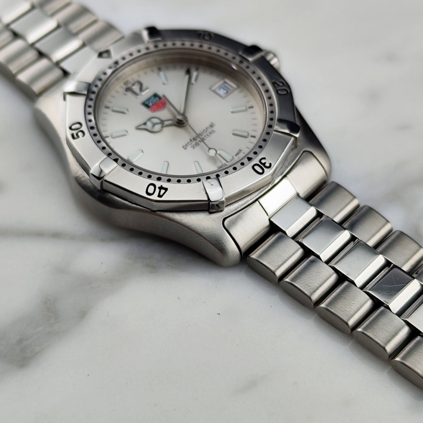 TAG HEUER Professional 2000 Steel with Box [REF. WK1112-0]