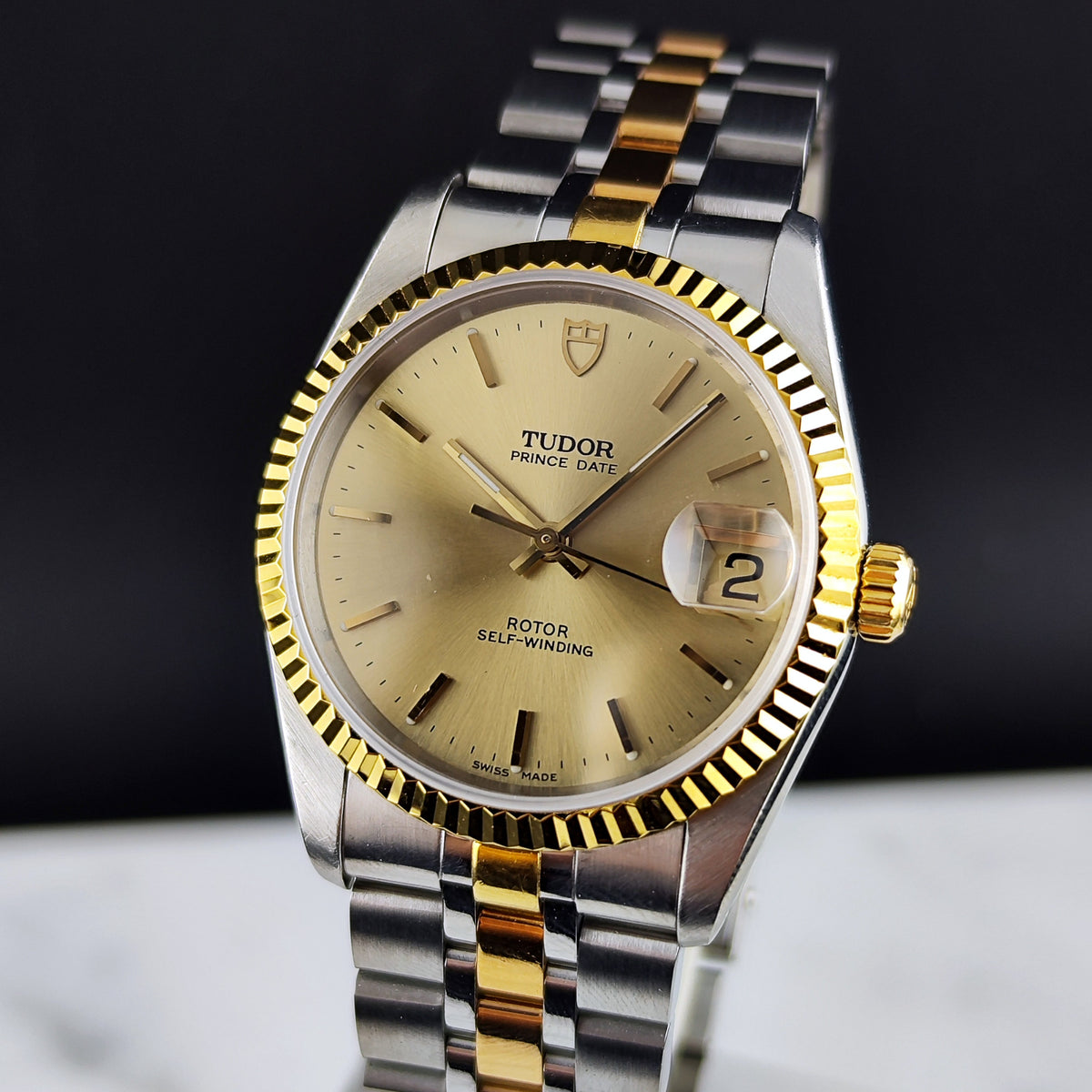 Tudor Prince Date Two-Tone Gold Dial 1997 Serviced 10/2026 – Vorderansicht mit Zifferblatt und Datum